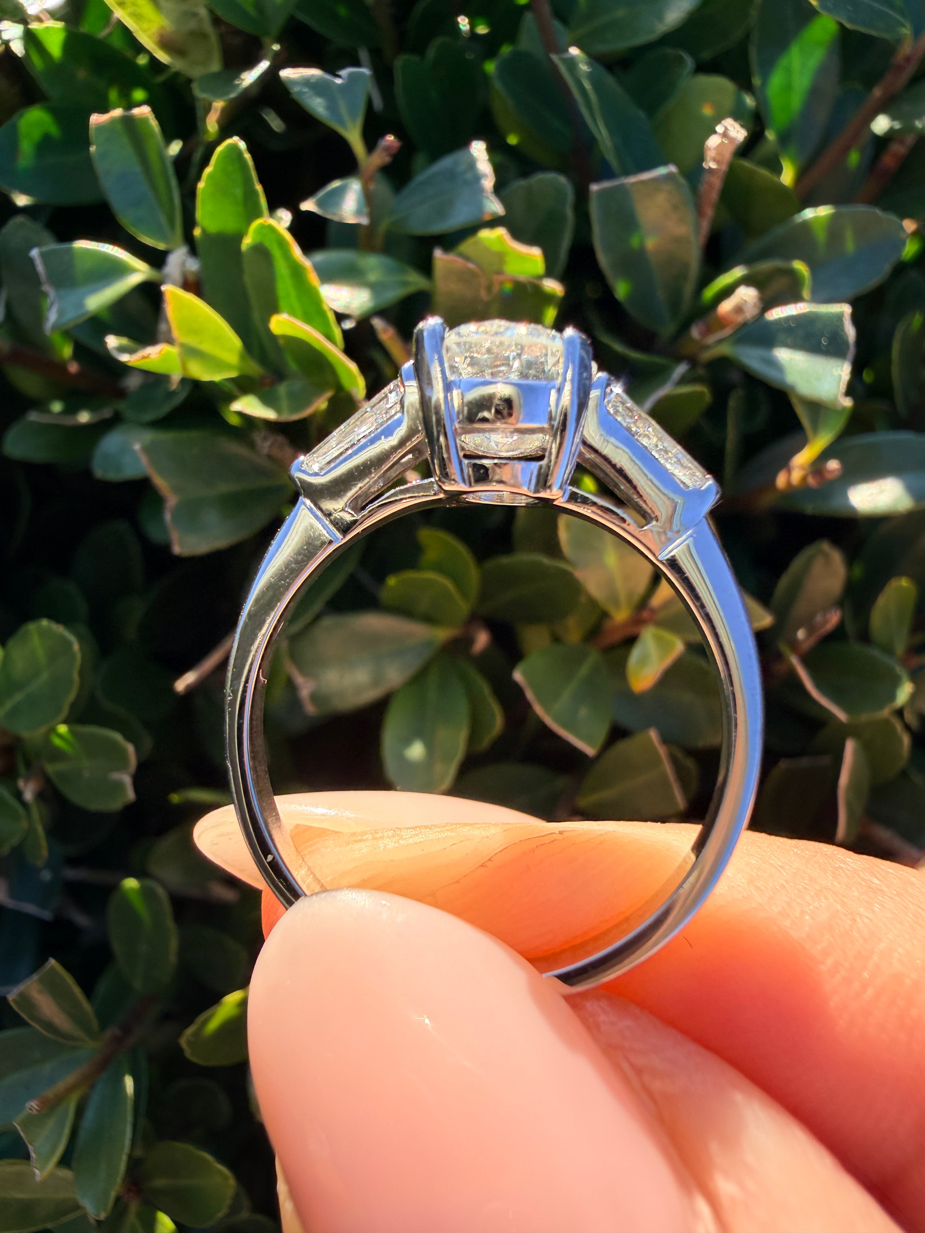18k Gold 1.30ct Natural Diamond Ring Certified * reserved *