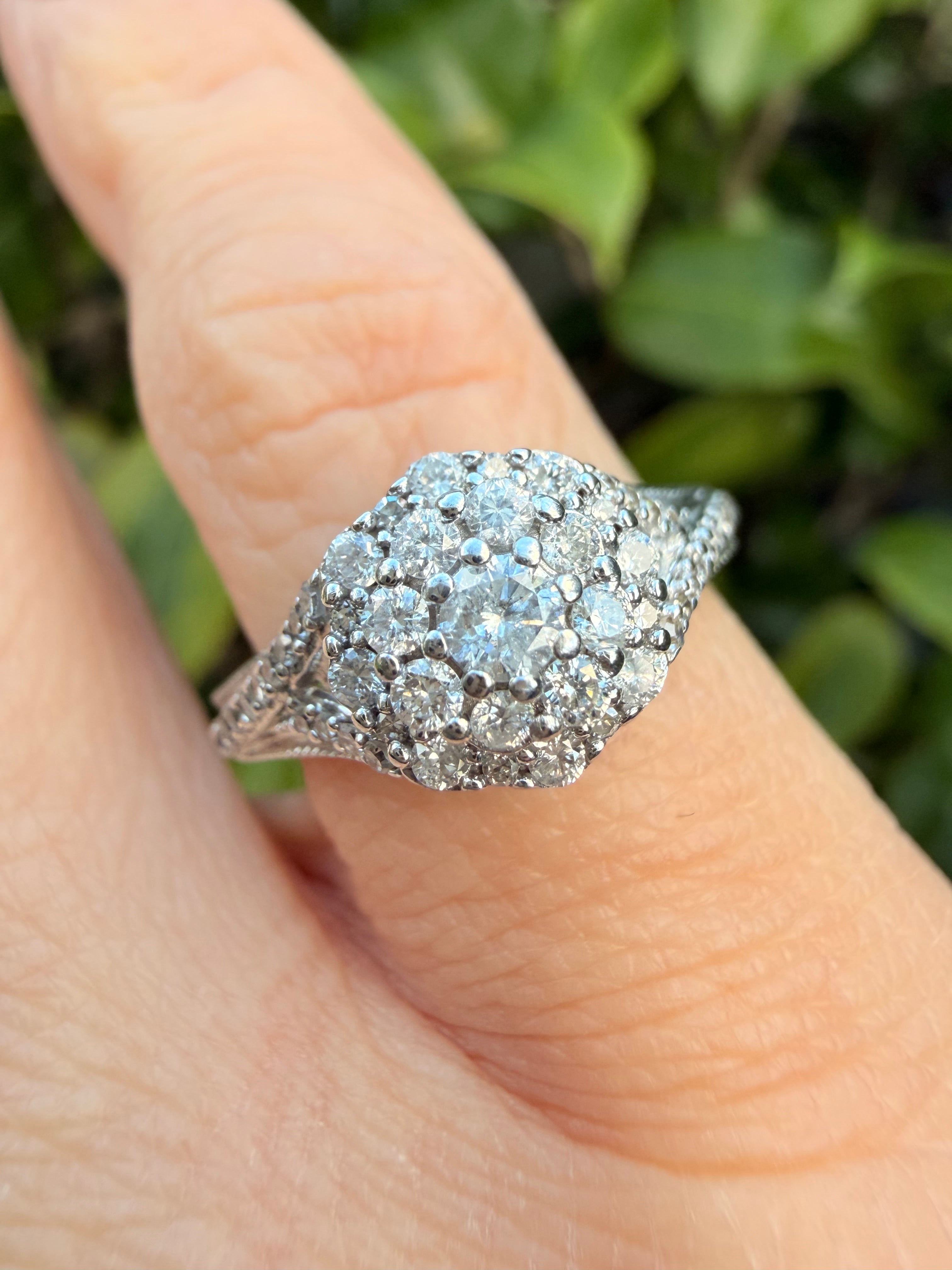 9k White Gold 0.50ct Natural Round Cut Diamond Cluster Ring certified