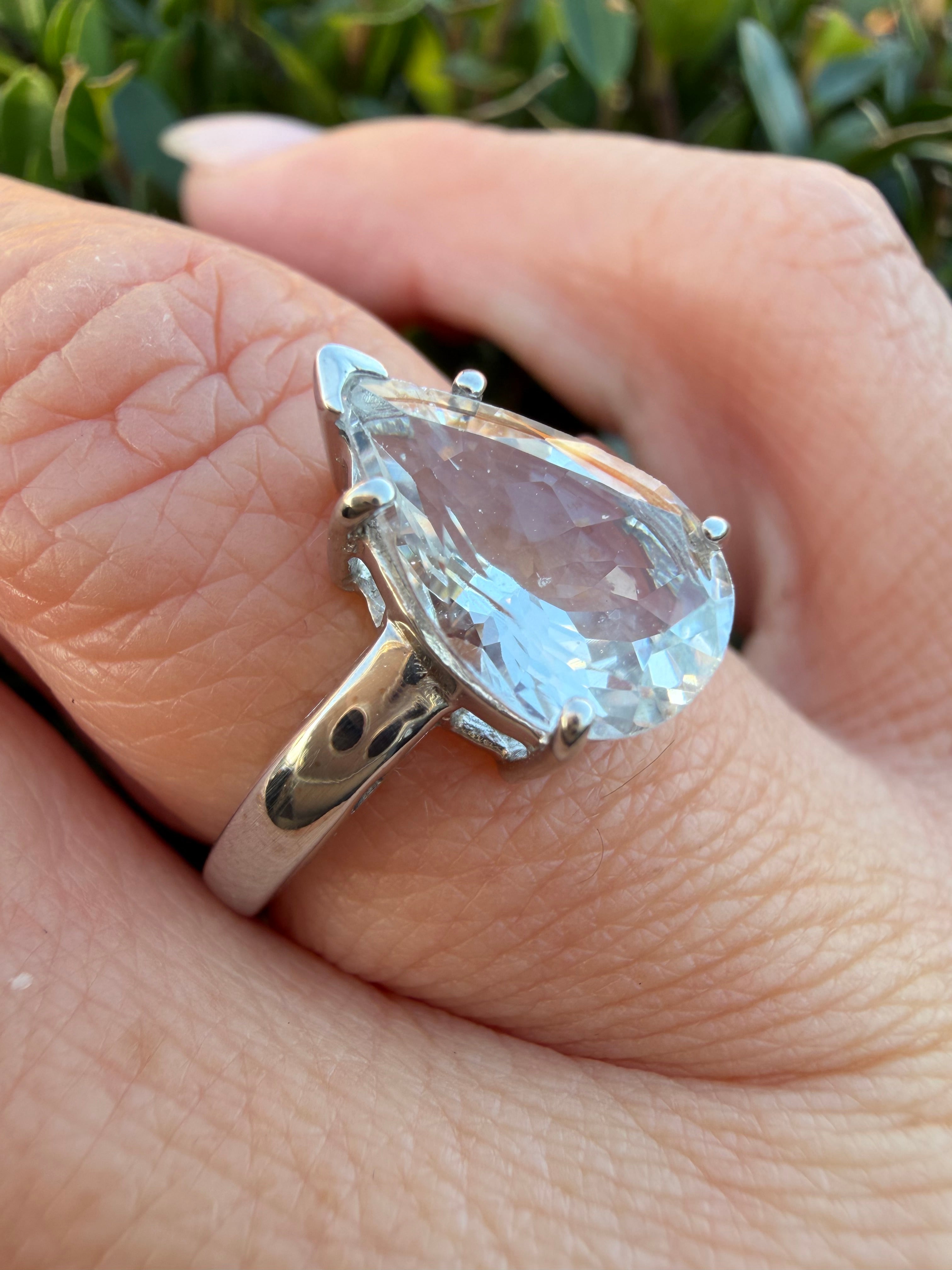 18K White Gold 2.65ct Natural Goshenite Solitaire Ring certified