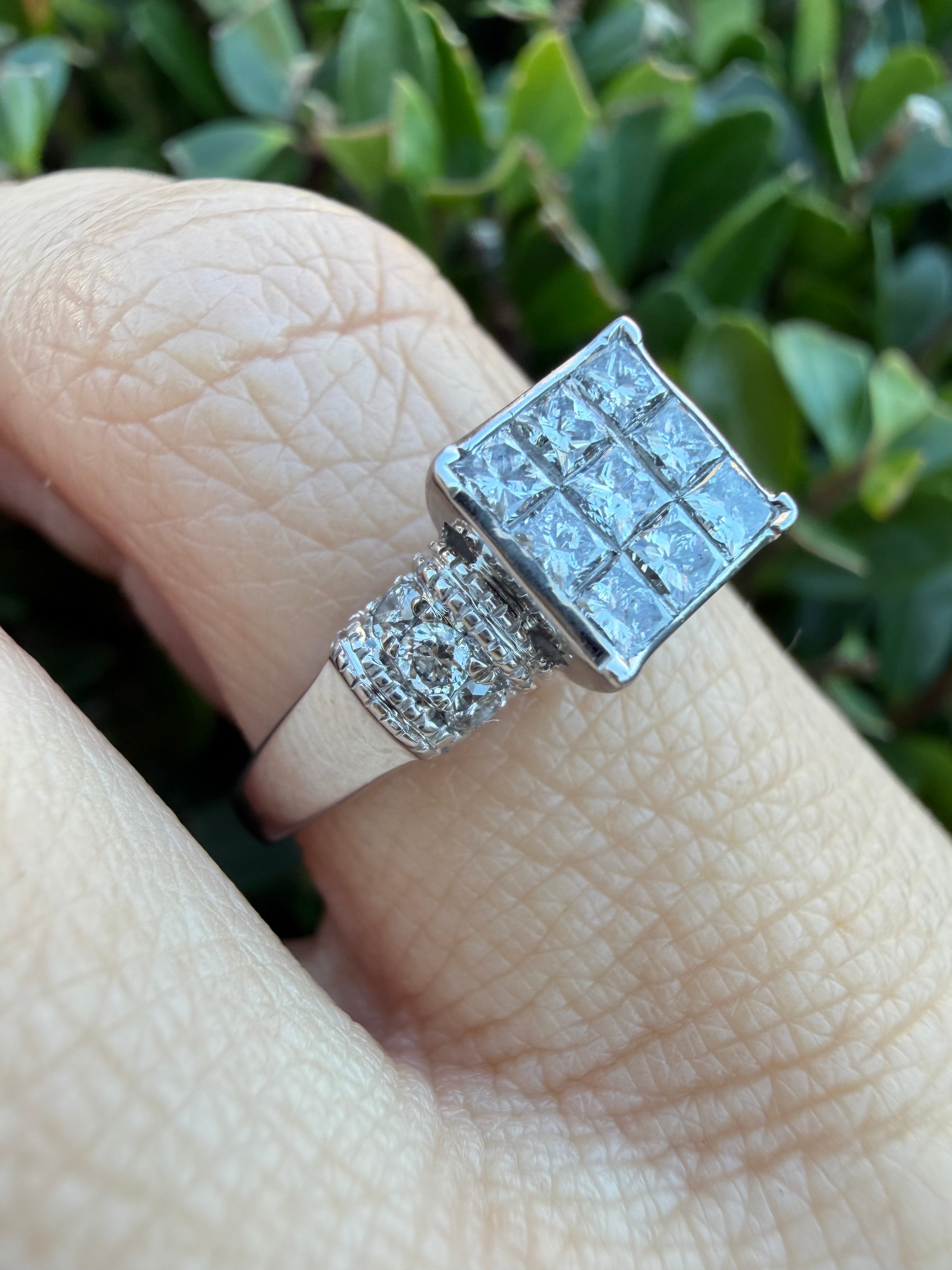 9k White Gold 0.50ct Natural Diamond Cluster Ring certified