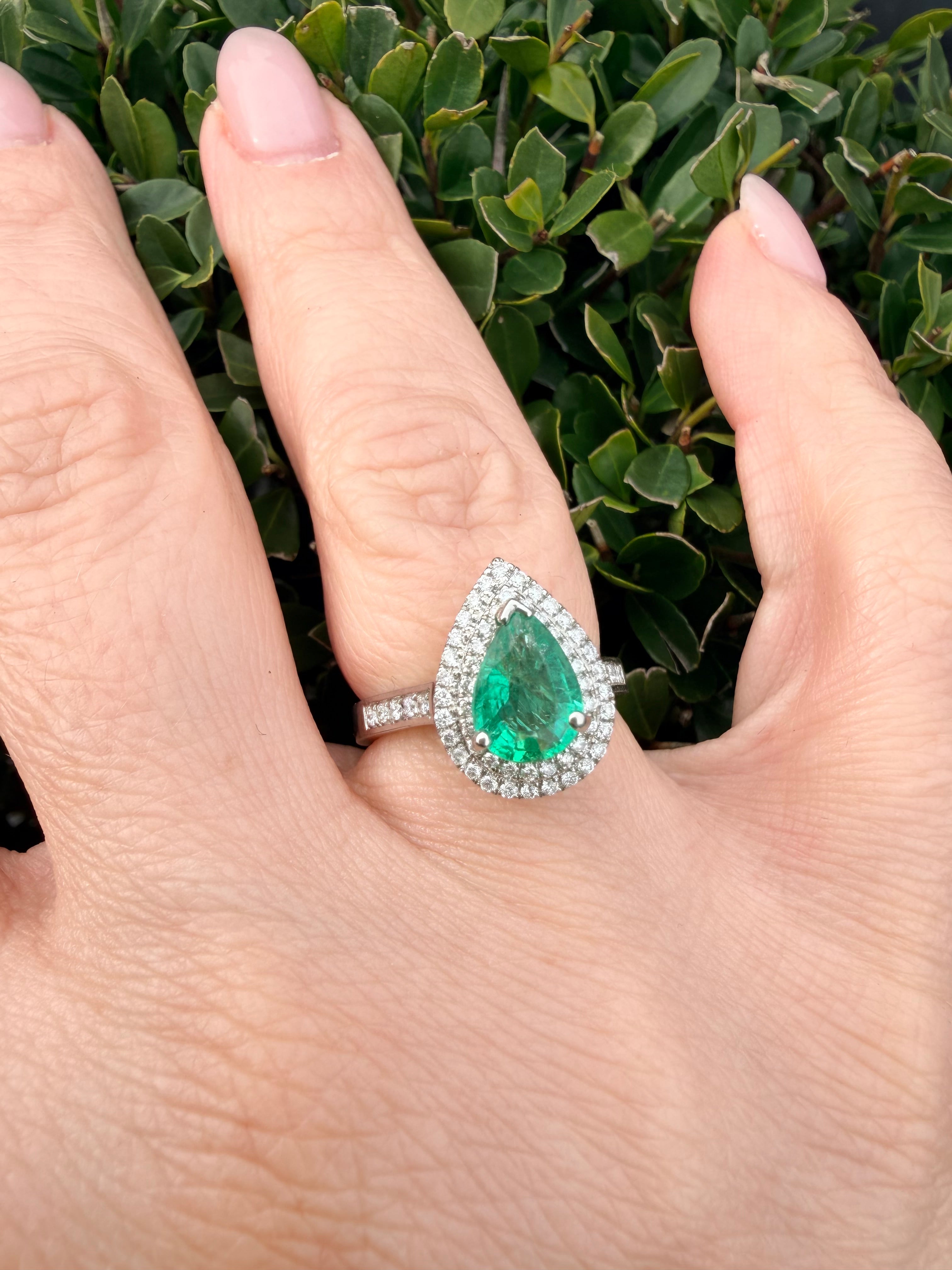 platinum Natural Zambian Emerald And Lab Grown Diamond Ring Certified