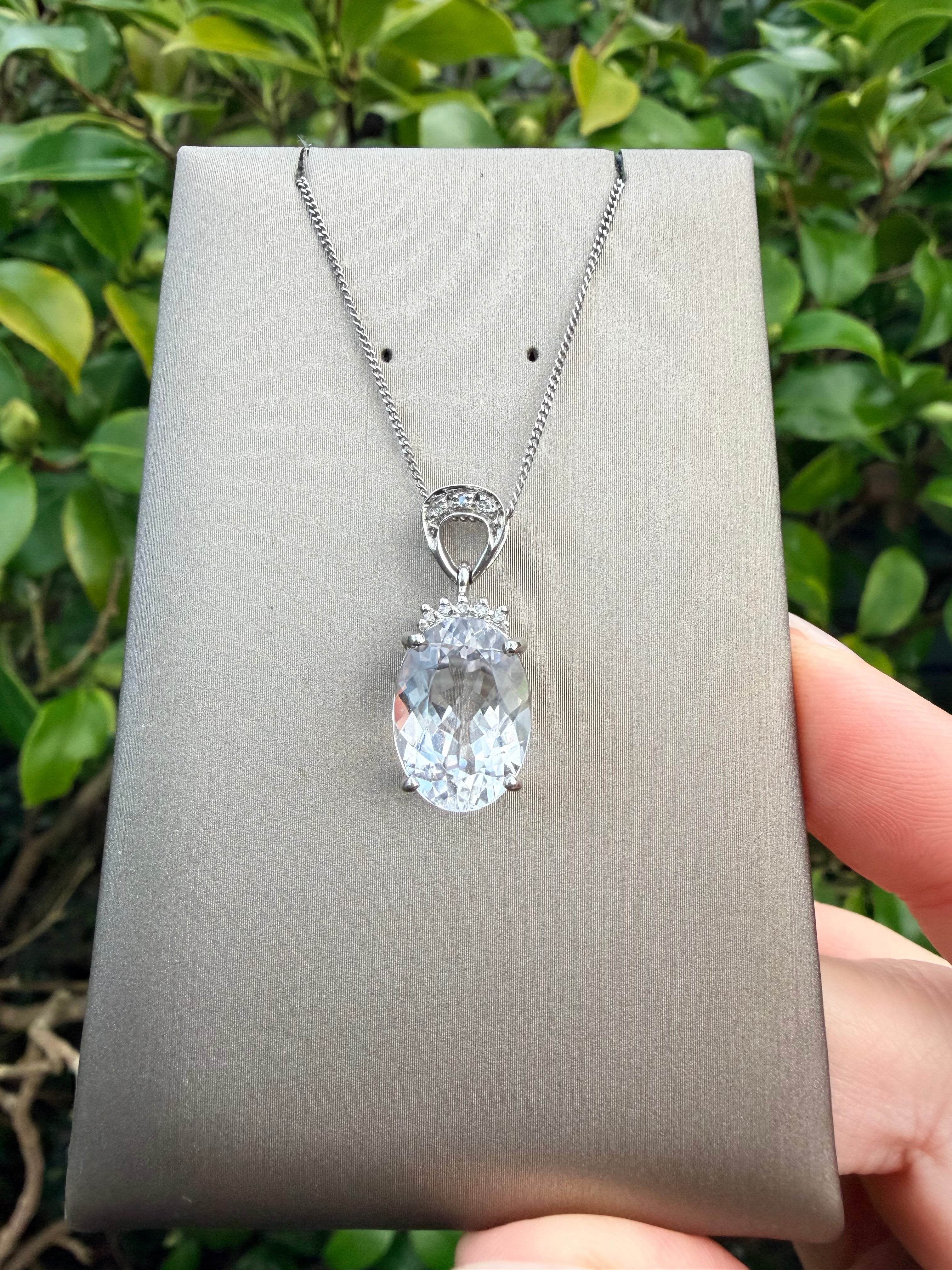 9k White Gold Natural Kunzite And Natural Diamond Pendant And Chain Set certified