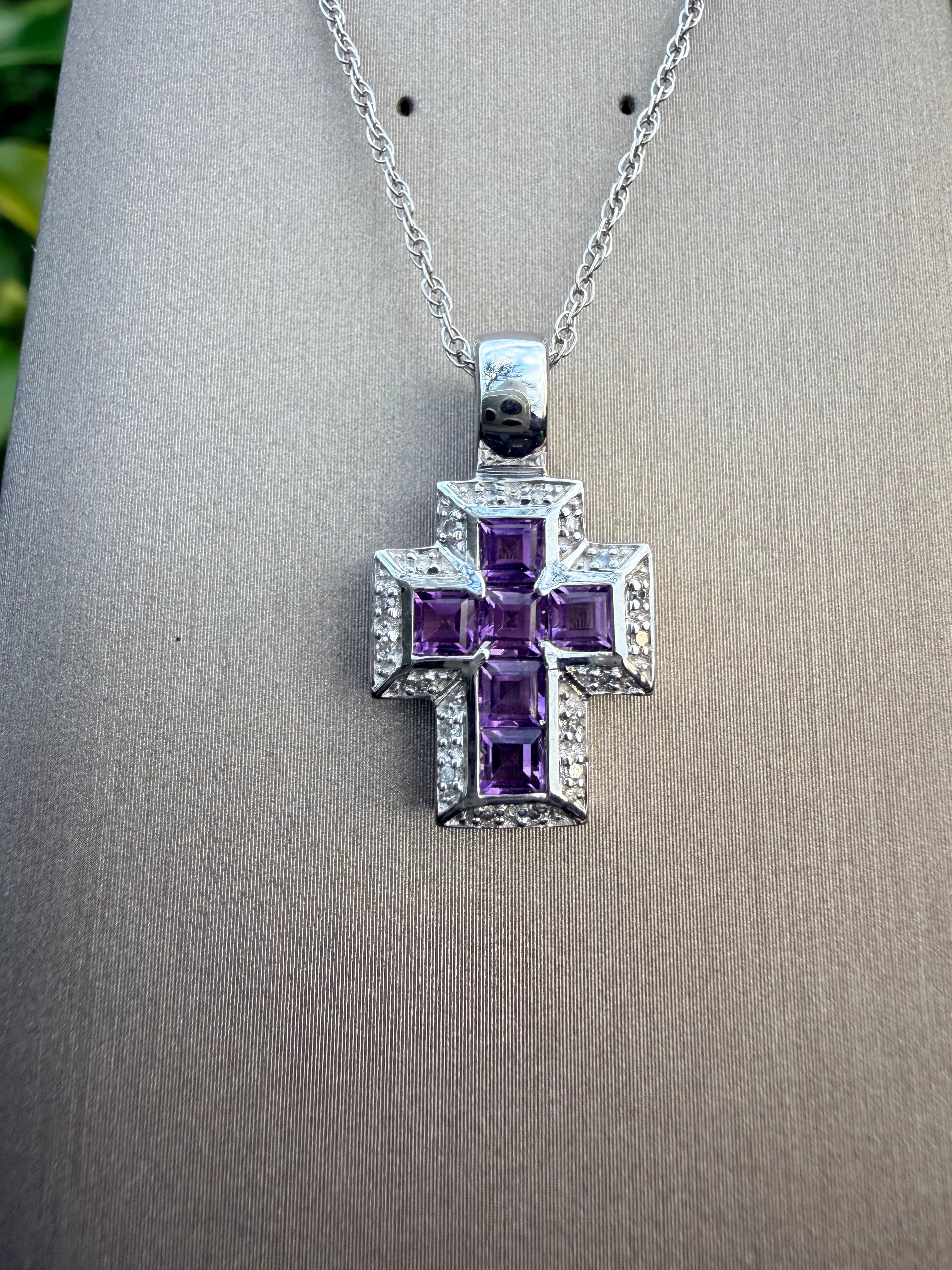 9k White Gold Natural Diamond And Amethyst Cross Pendant And Chain Set certified