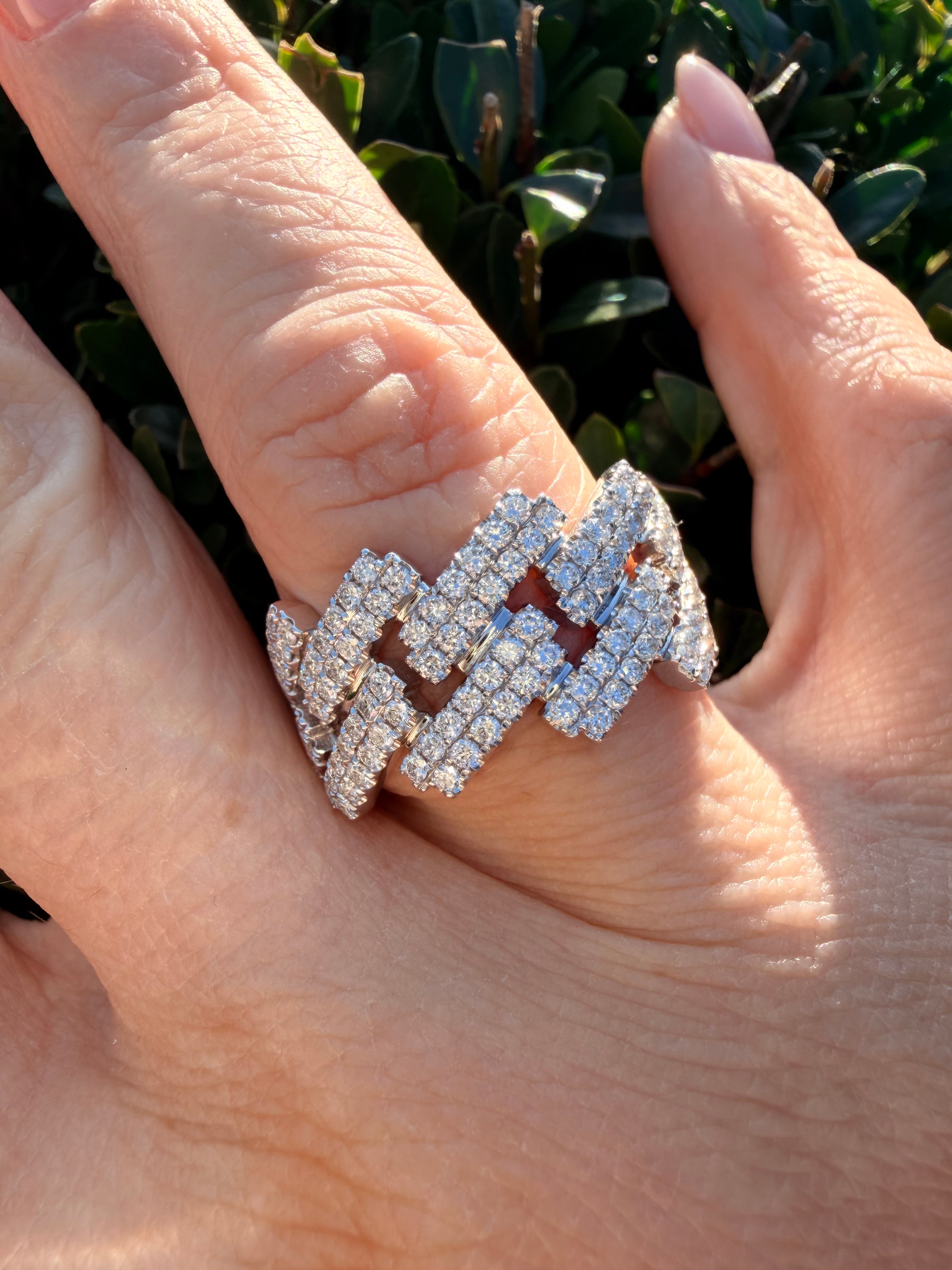 9k Gold 1.23ct Natural Diamond Cuban Style Ring Certified