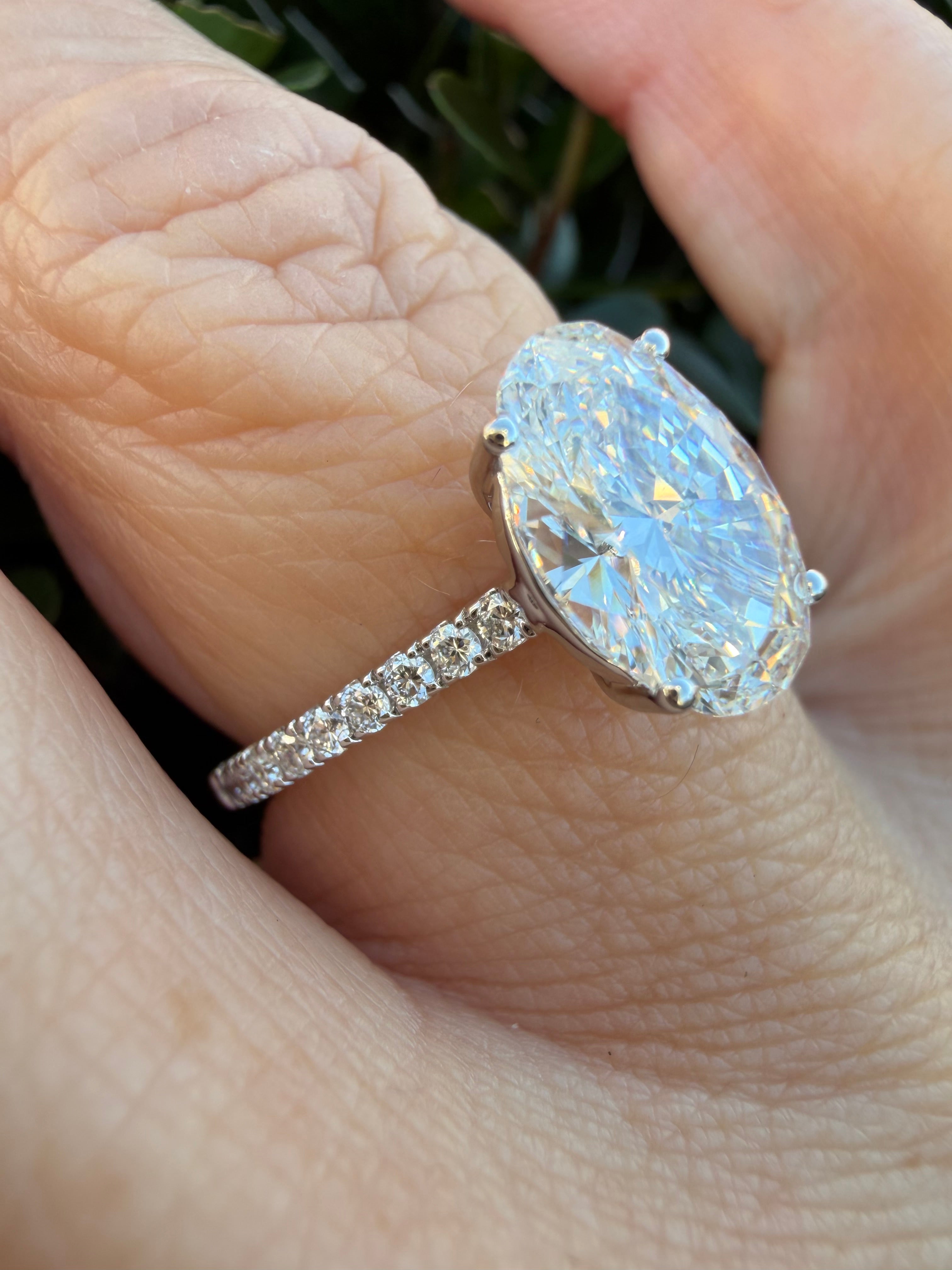 2.38ct Oval Cut Lab grown Diamond Ring IGI certified 9k White Gold