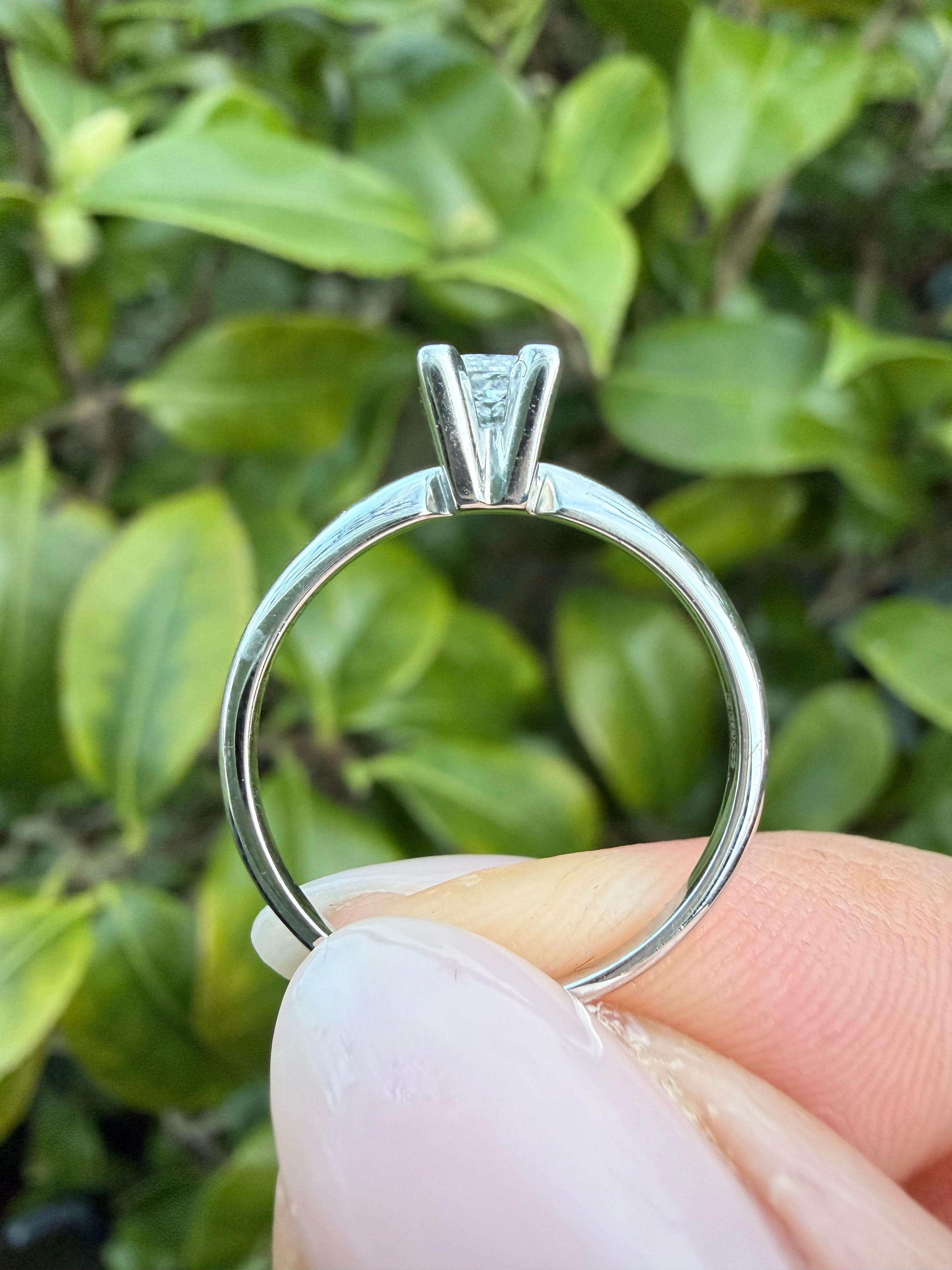 14k White Gold 0.37ct Natural Princess Cut Diamond Solitaire Ring certified