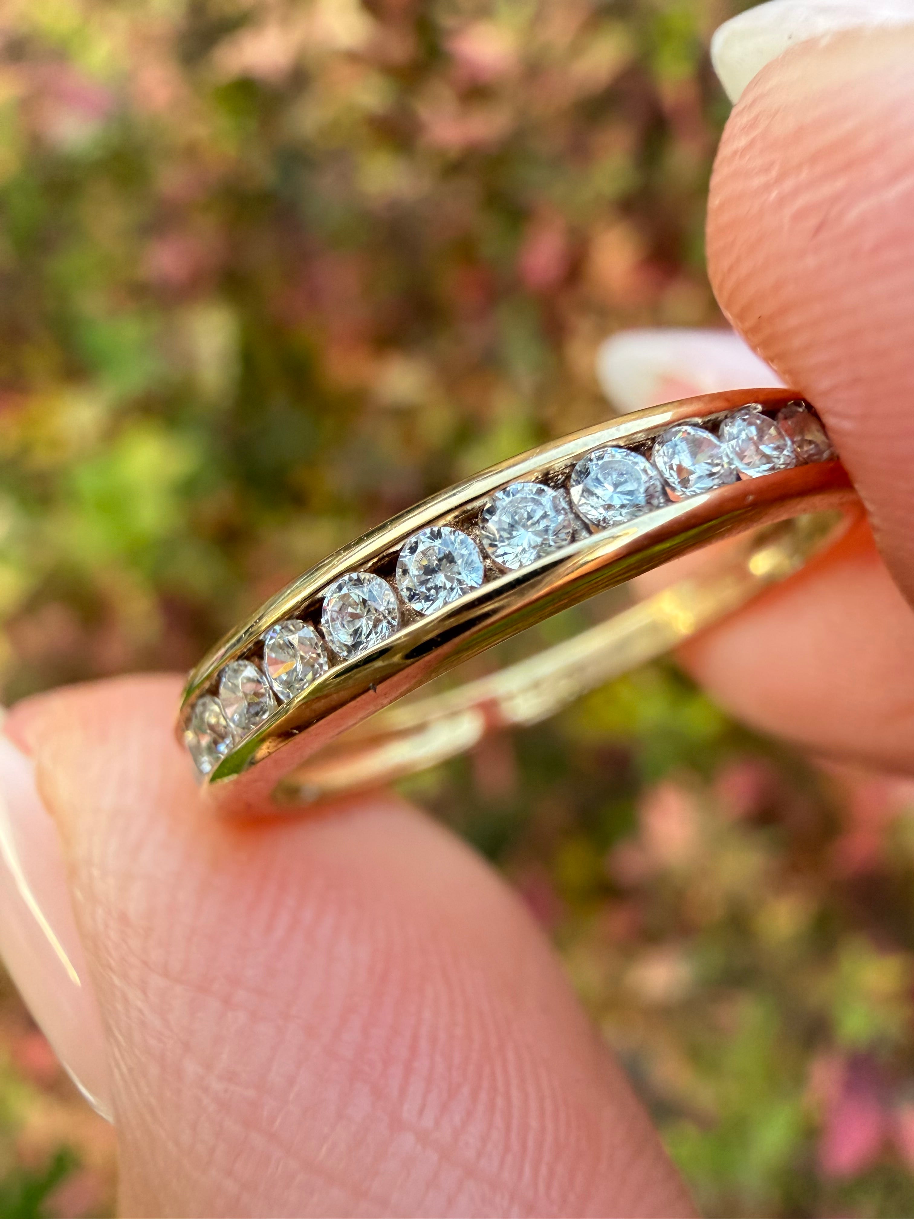 18k Yellow Gold 0.25ct Natural Diamond Half Eternity Ring certified