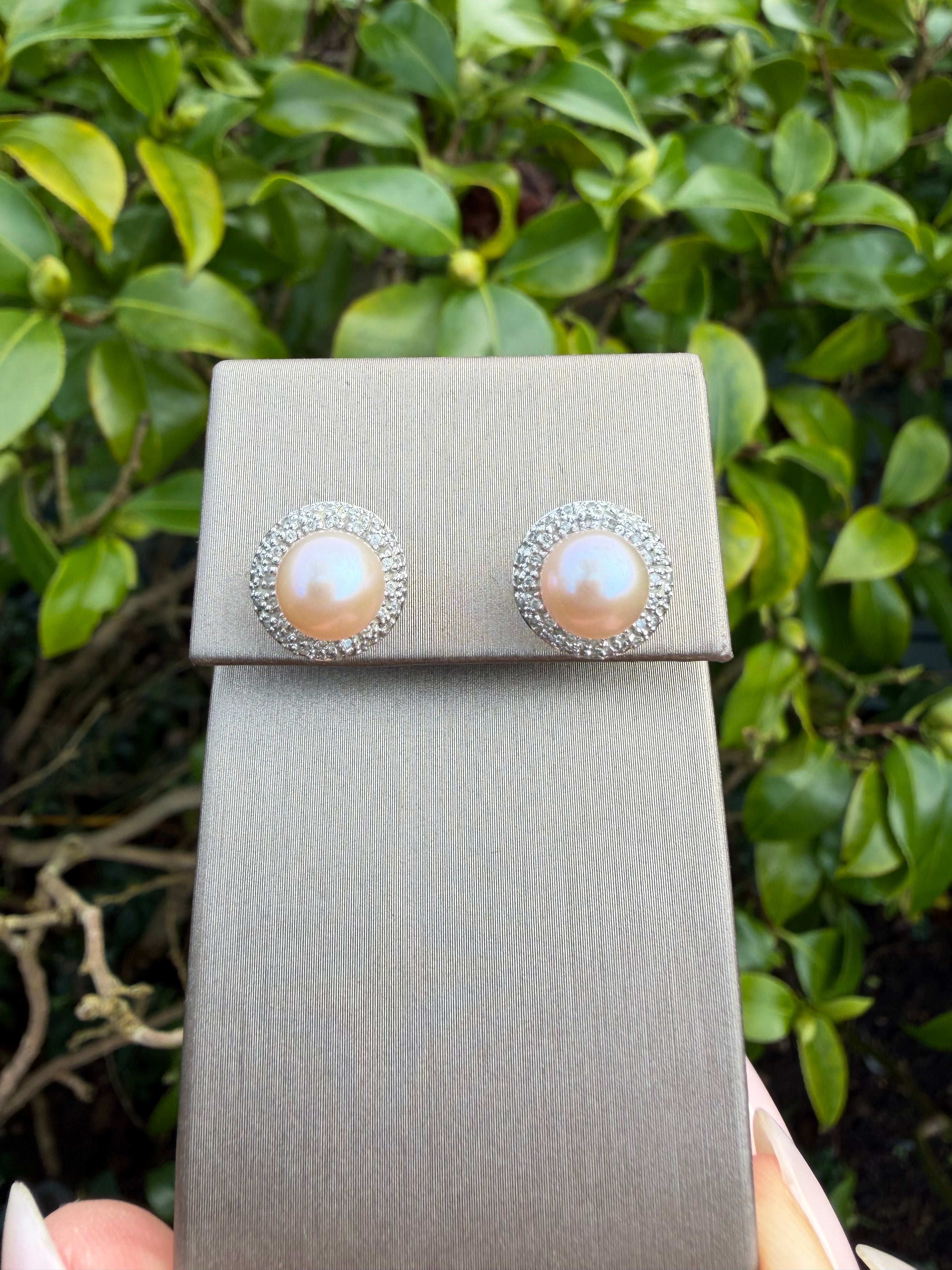 18k White Gold Natural Diamond And Pearl Earrings certified