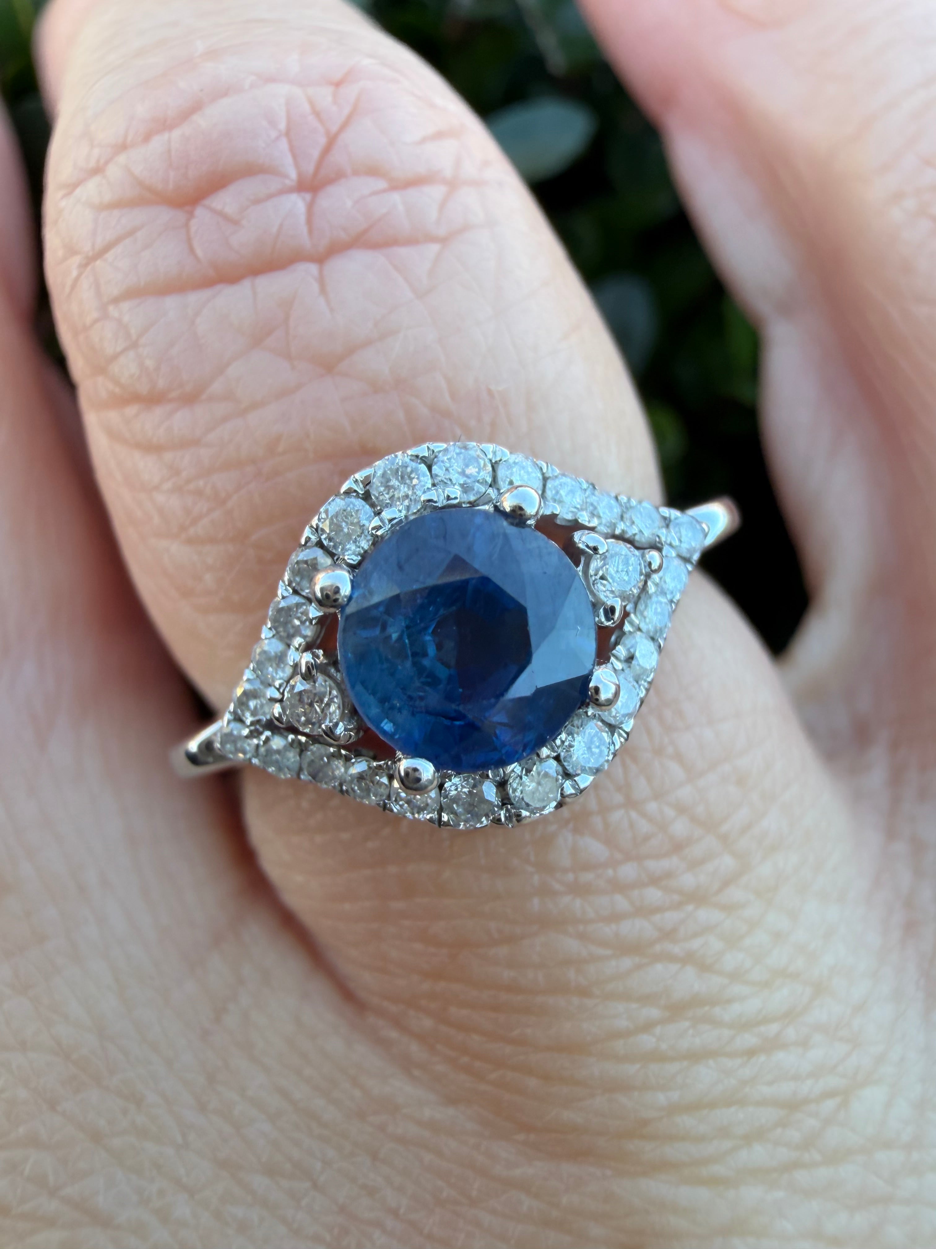 9k White Gold Natural Diamond And Sapphire Ring certified