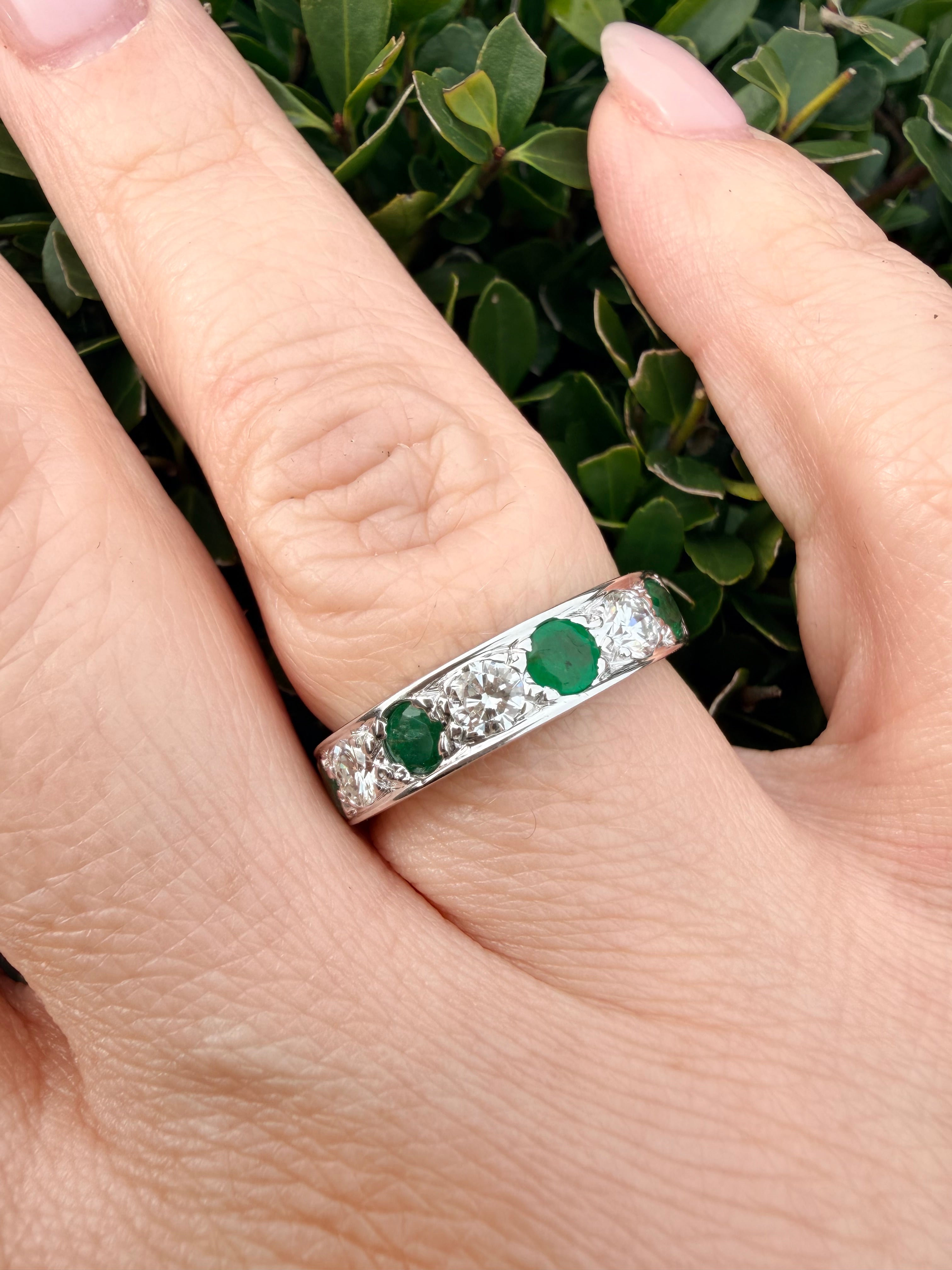 18k gold natural diamond and Natural emerald half eternity ring certified