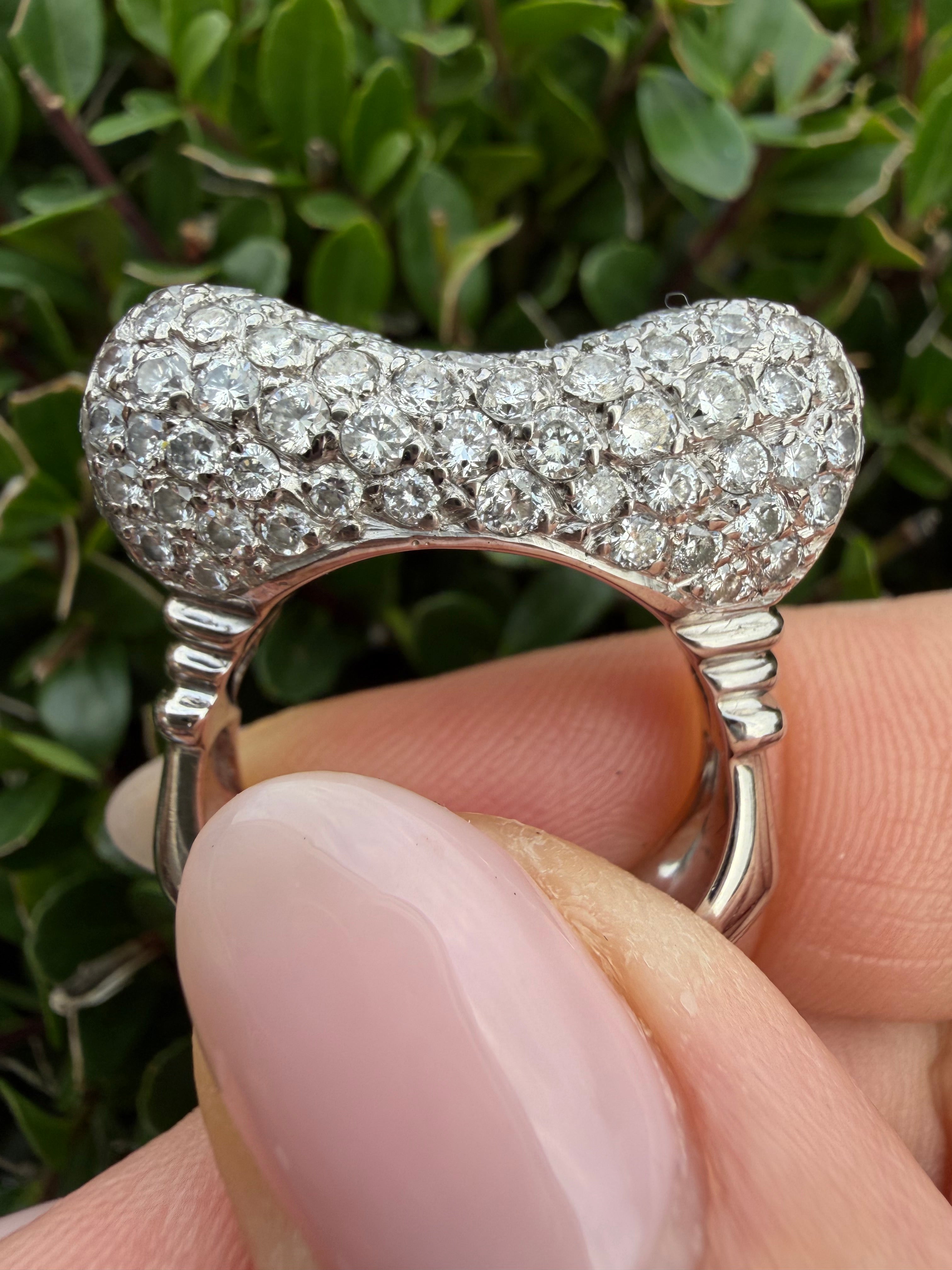 18k White Gold 5ct Natural Round Cut Diamond Cluster Ring certified