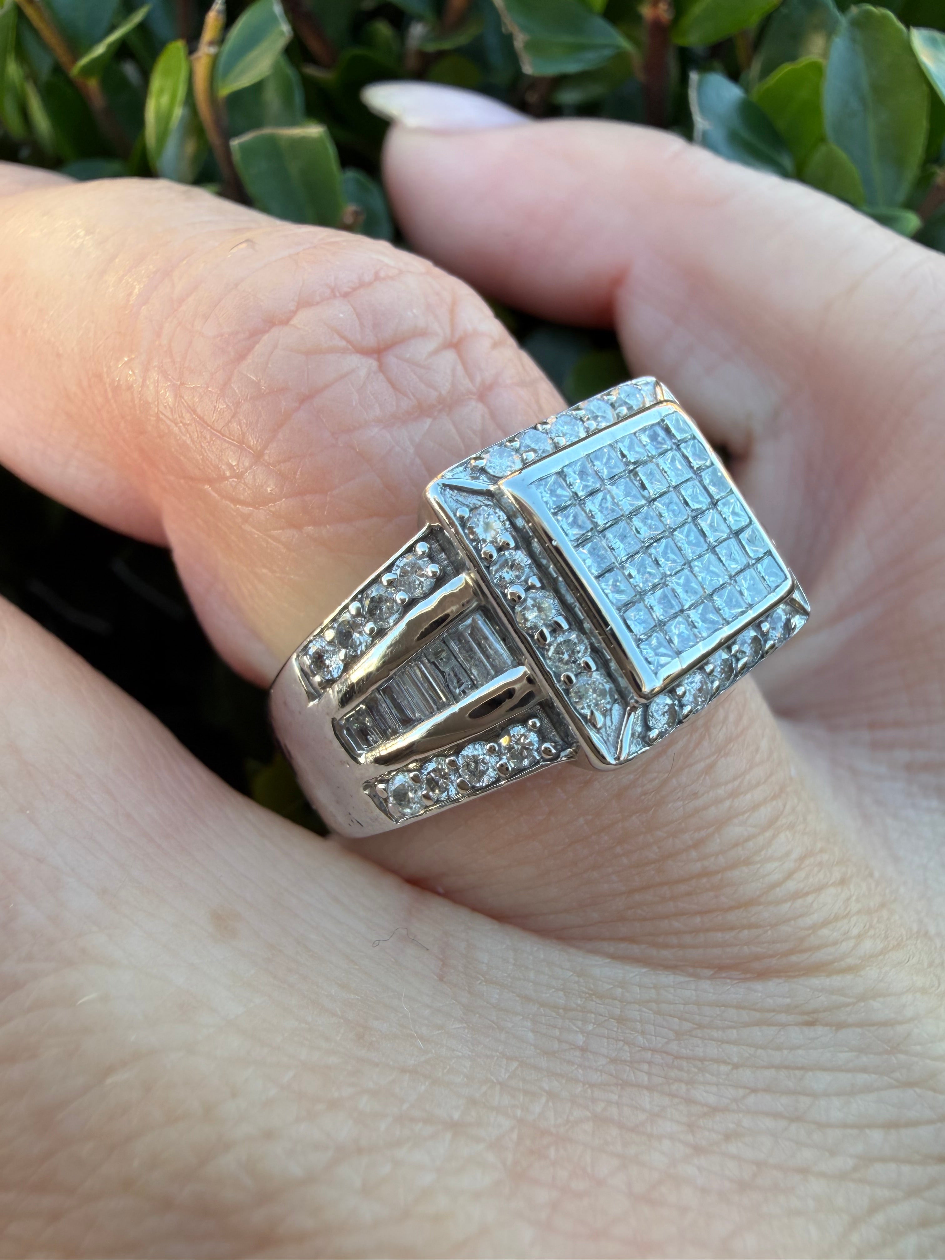 14k White Gold 1.68ct Natural Diamond Cluster Ring certified