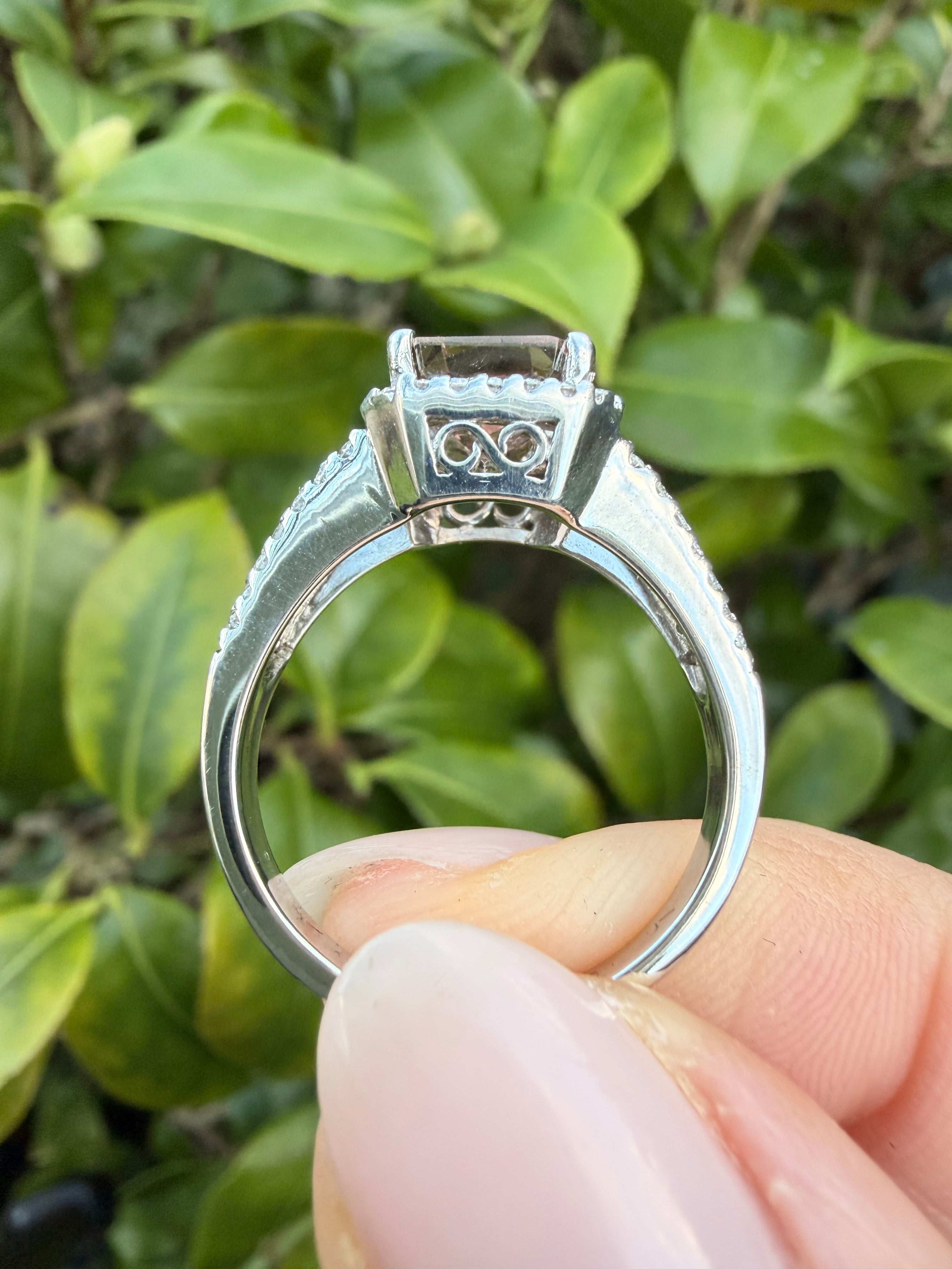 9k White Gold Natural Tourmaline And Natural Diamond Ring certified