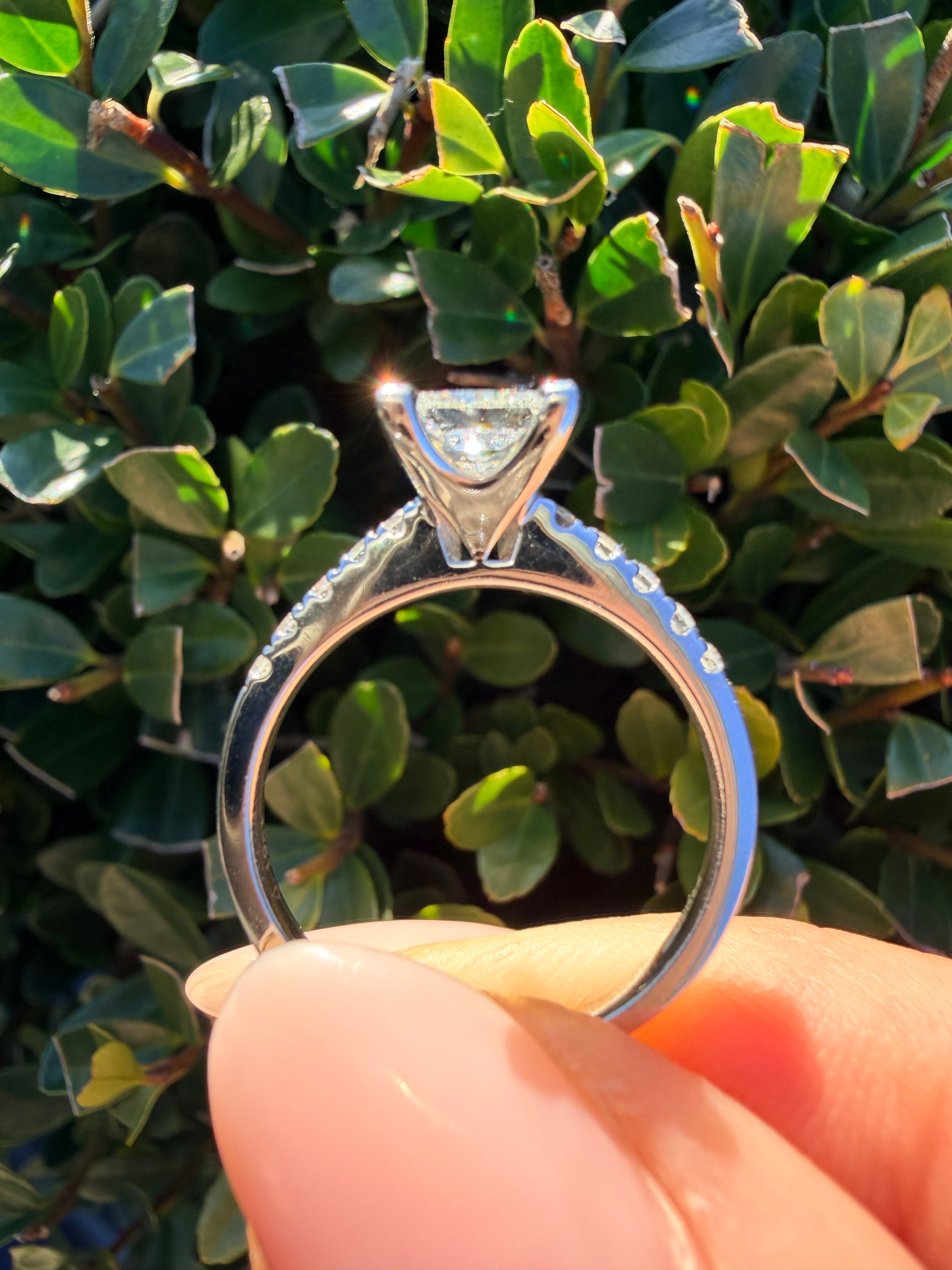 Platinum 1.34ct Natural Princess Cut Natural Diamond Ring Certified