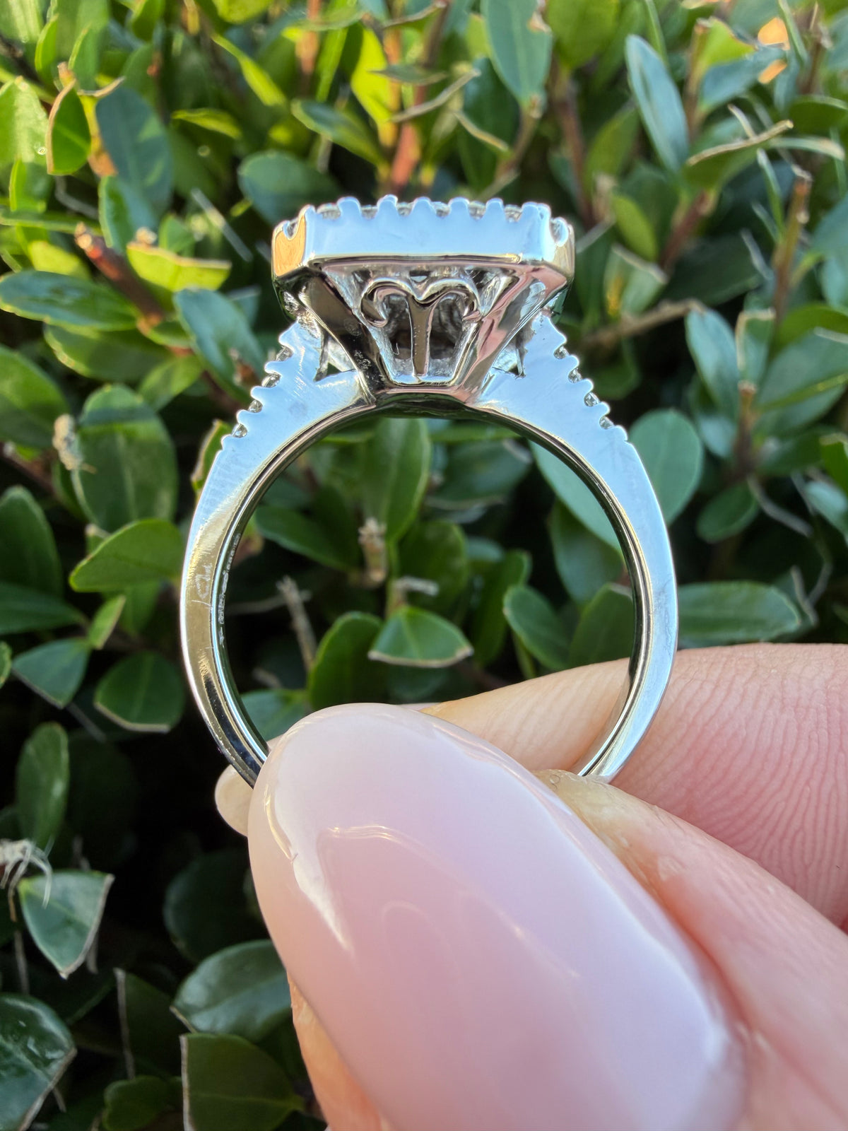 14K White Gold 0.80ct Natural Diamond Cluster Ring certified