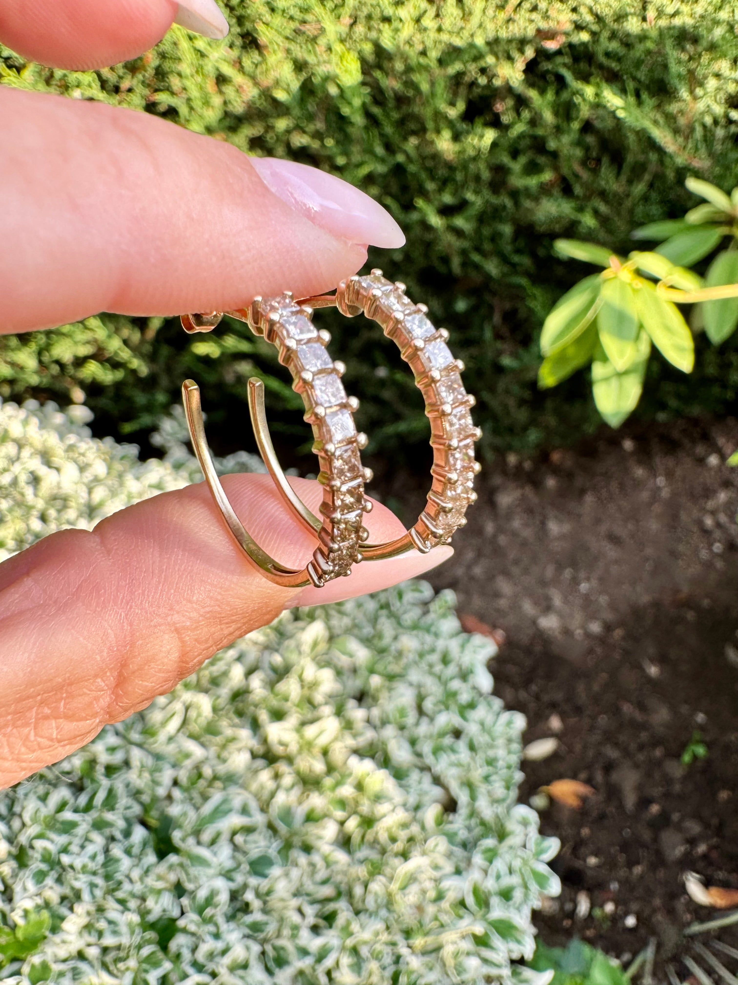 9k Yellow Gold 2.00 Ct Princess Cut Natural Diamond Earrings certified