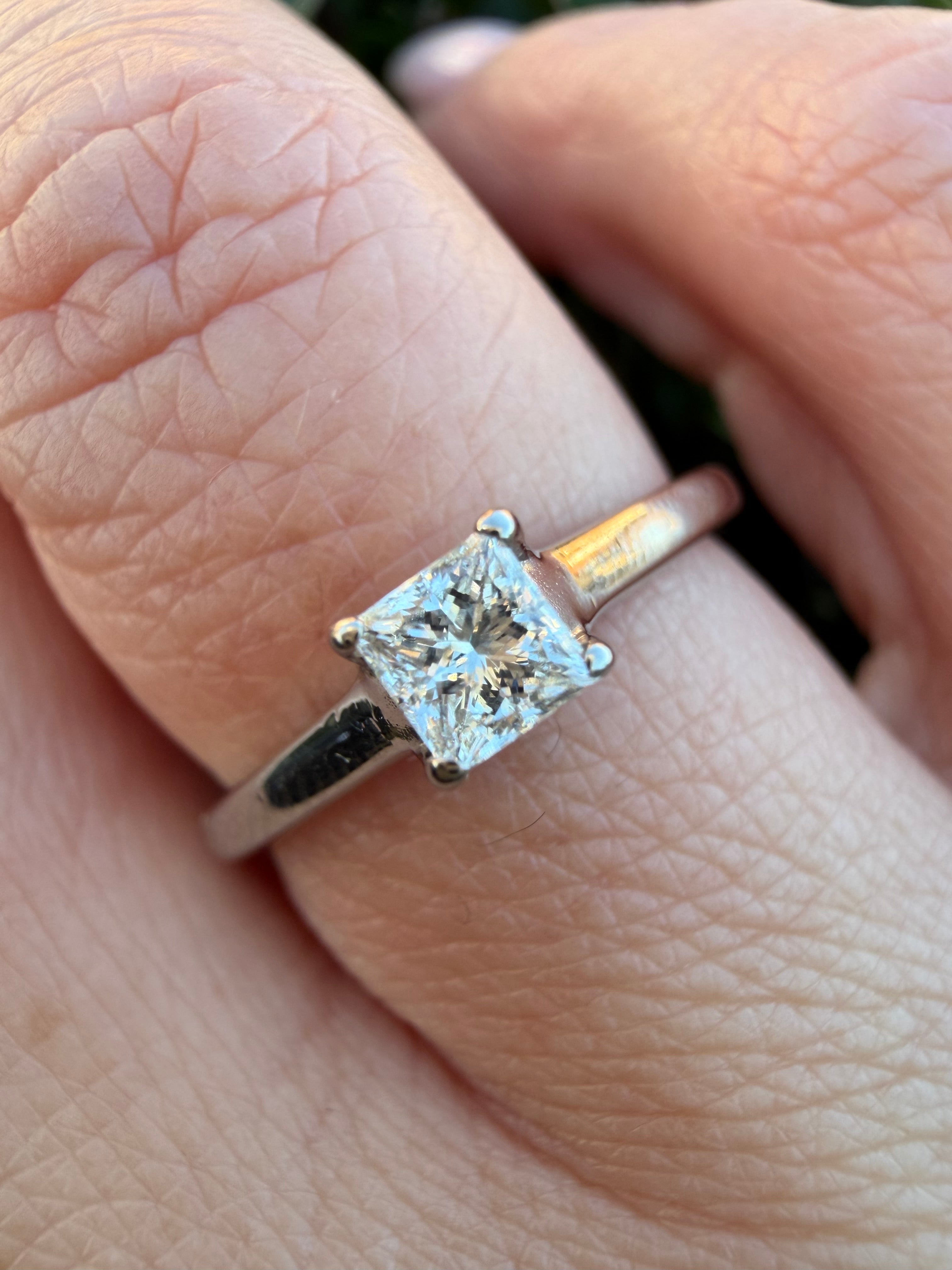 Platinum 0.28ct Princess Cut Natural Diamond Solitaire Ring certified