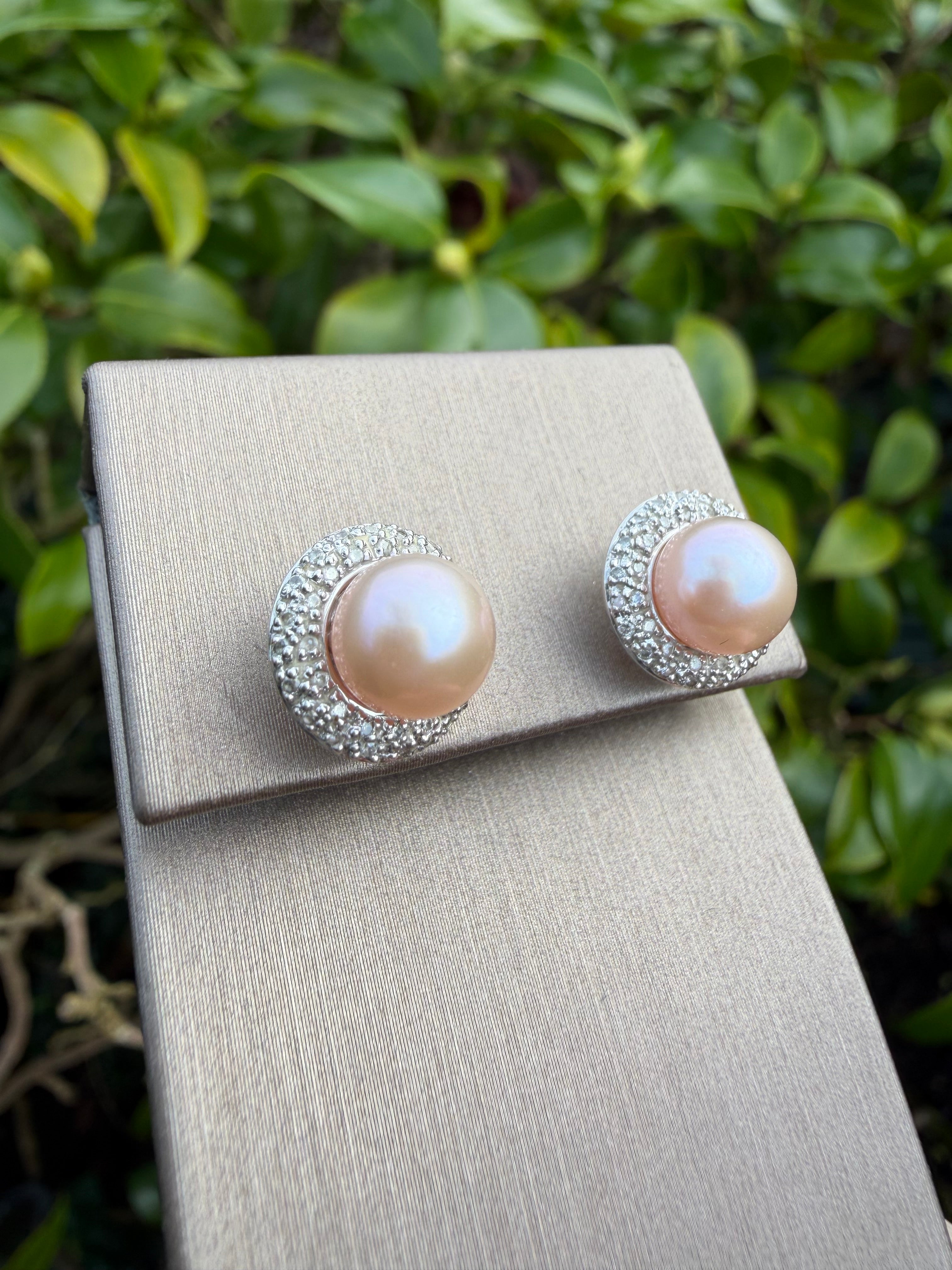 18k White Gold Natural Diamond And Pearl Earrings certified