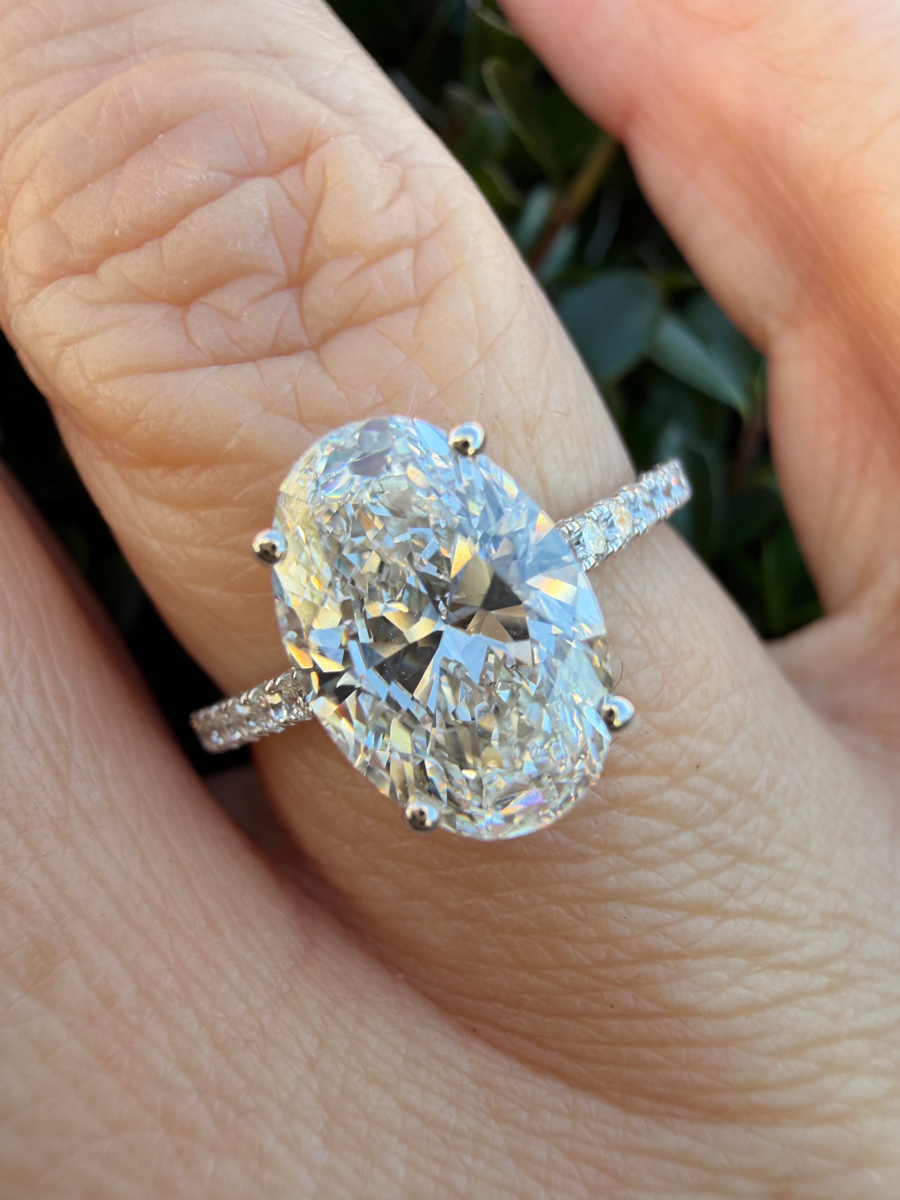 2.38ct Oval Cut Lab grown Diamond Ring IGI certified 9k White Gold