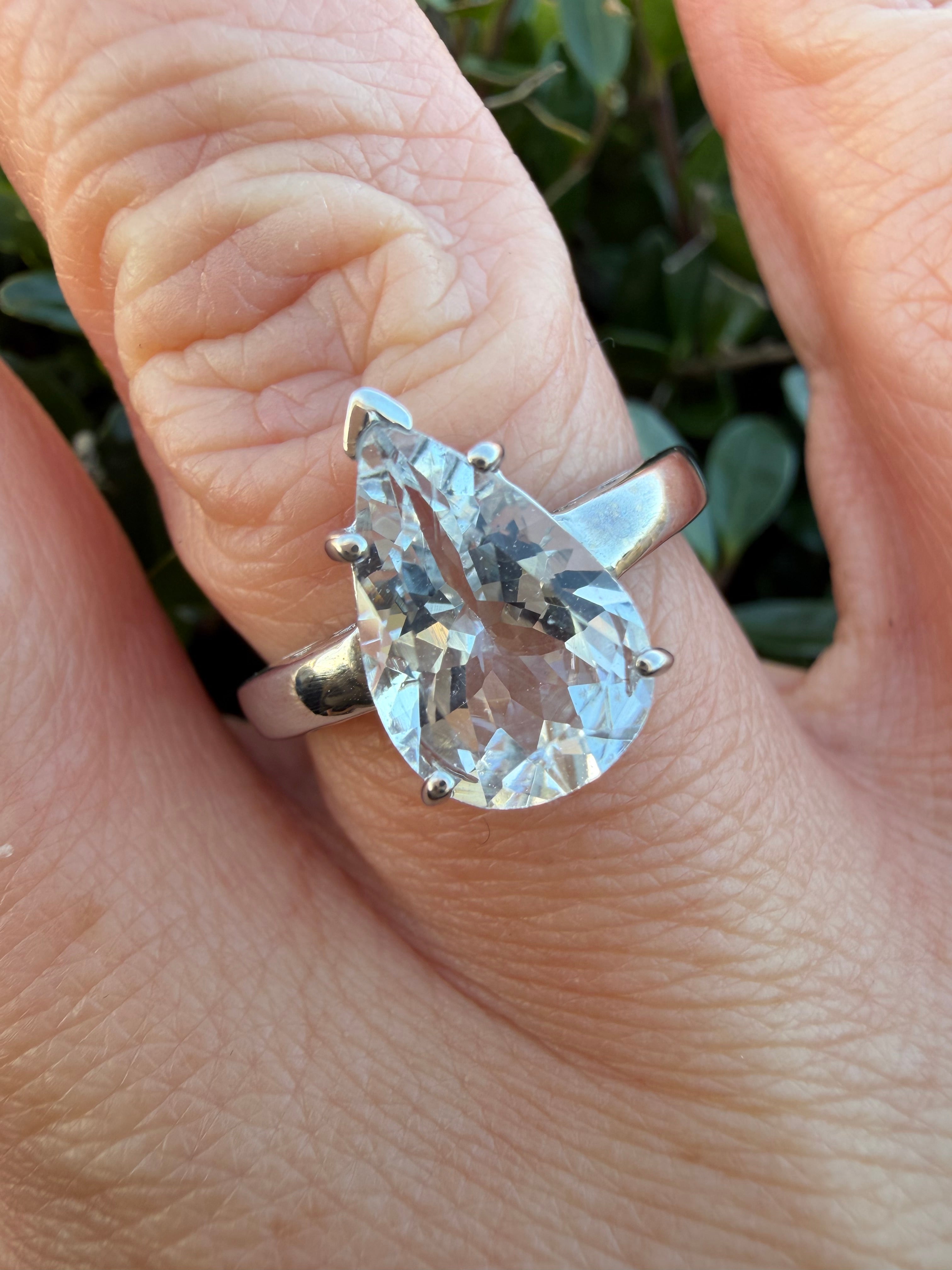 18K White Gold 2.65ct Natural Goshenite Solitaire Ring certified