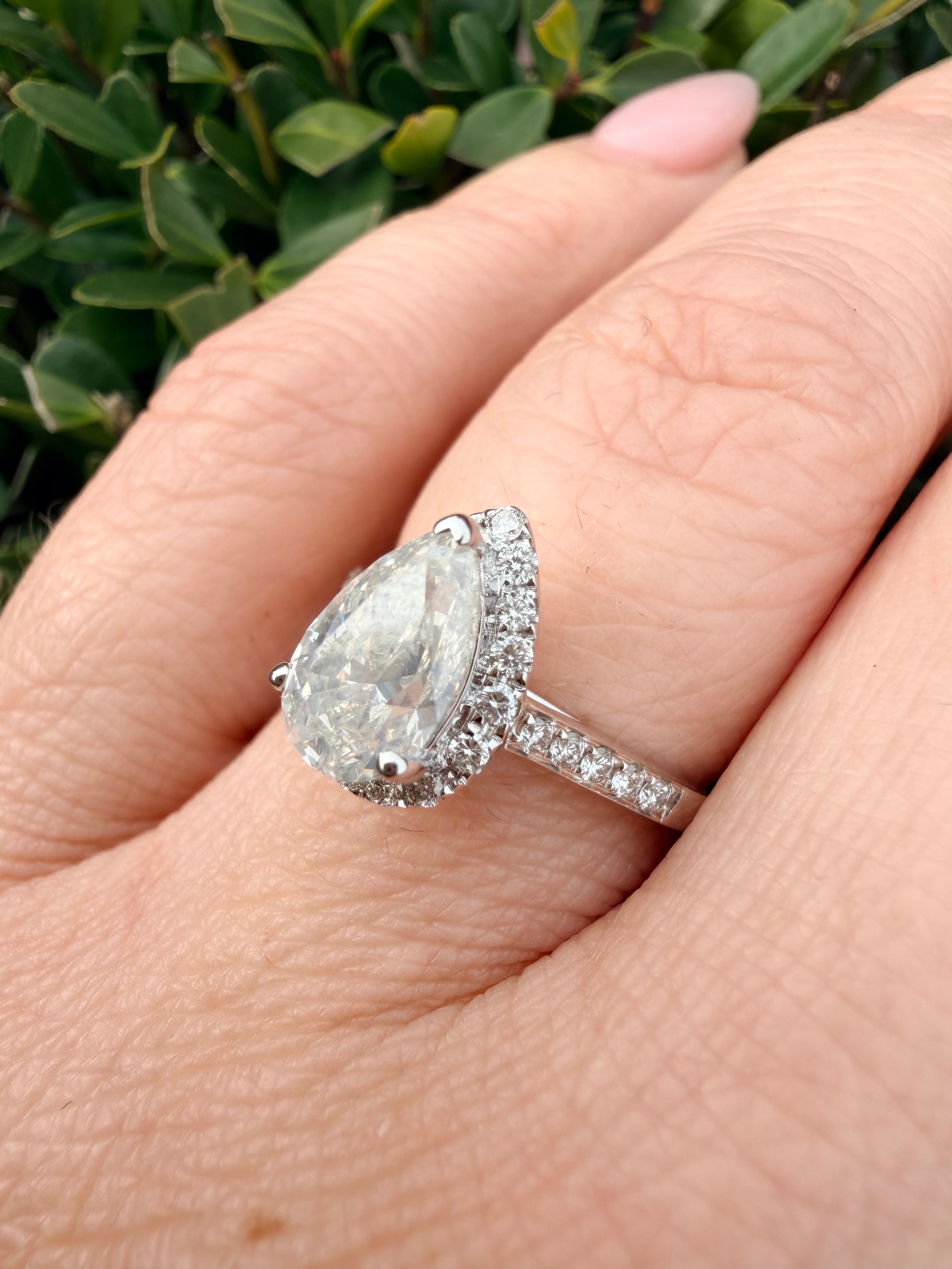 18k White Gold 1.49ct Natural Diamond Halo Ring Certified Lab Grown Mount