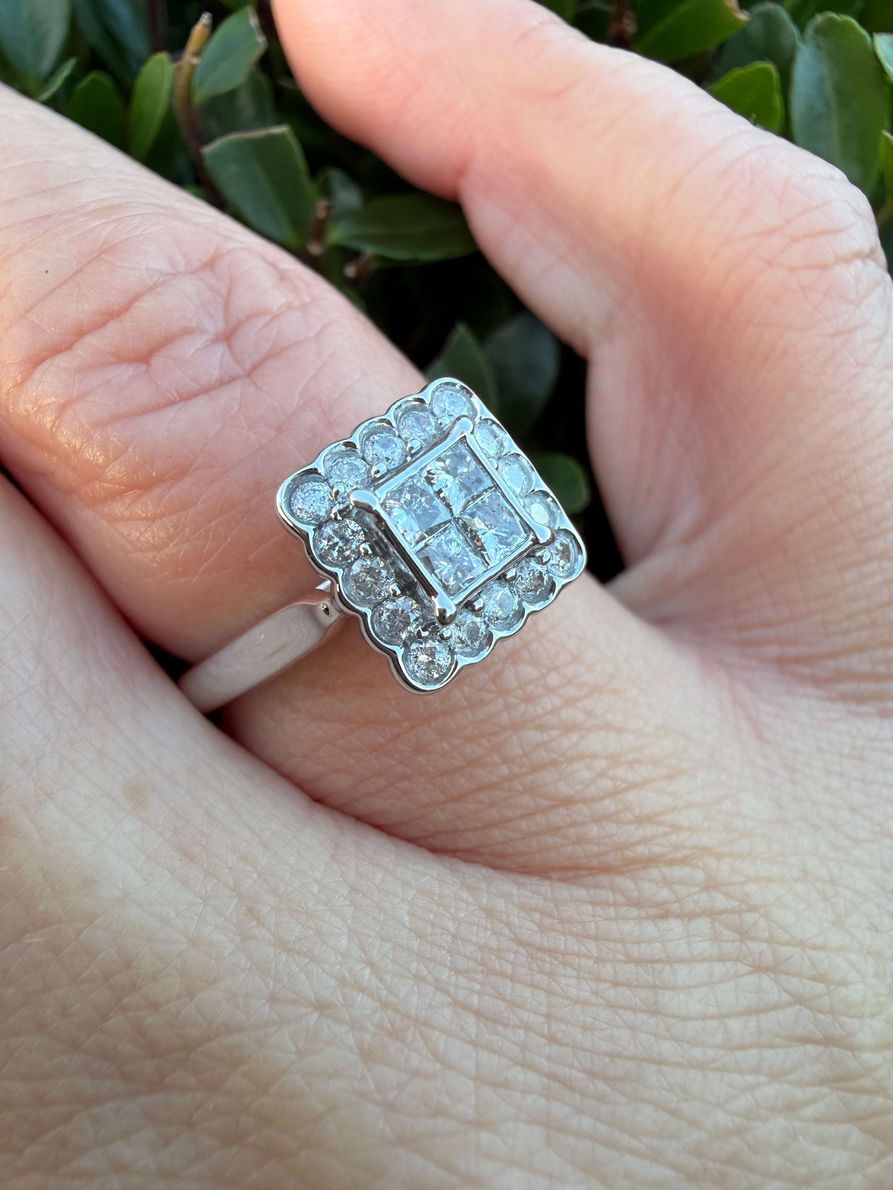 9k White Gold 0.50ct Natural Diamond Cluster Ring certified