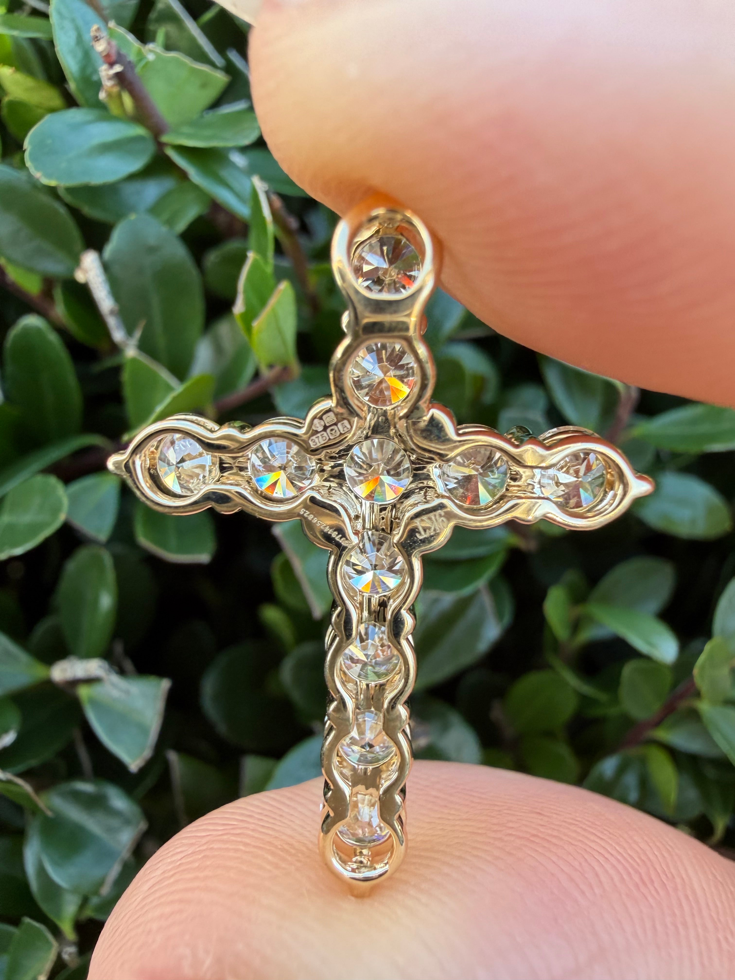 2.43ct round cut lab grown diamond Cross Pendant 9k yellow Gold IGI certified