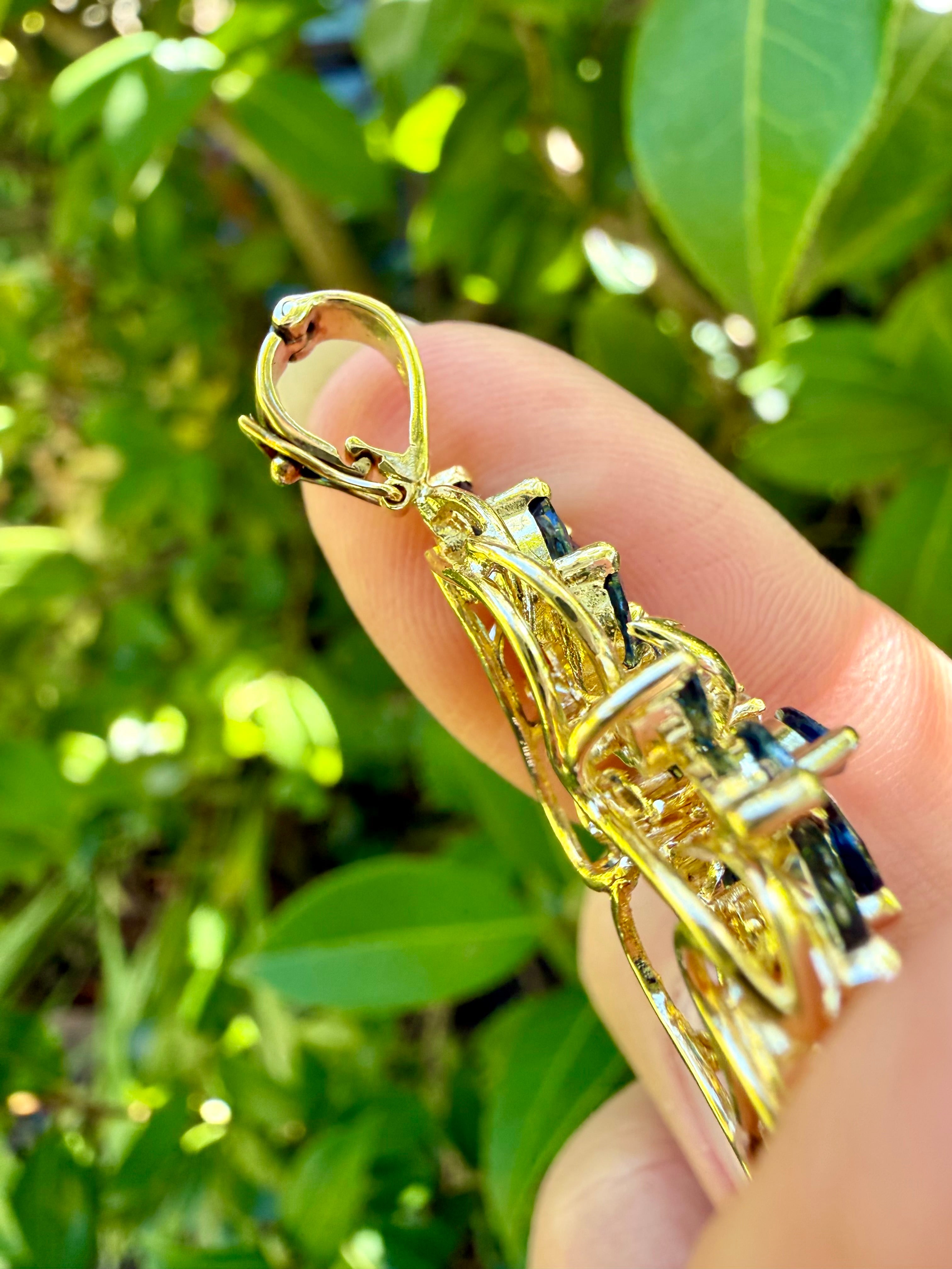 14k Yellow Gold 4.00ct Natural Sapphire And Diamond Pendant certified