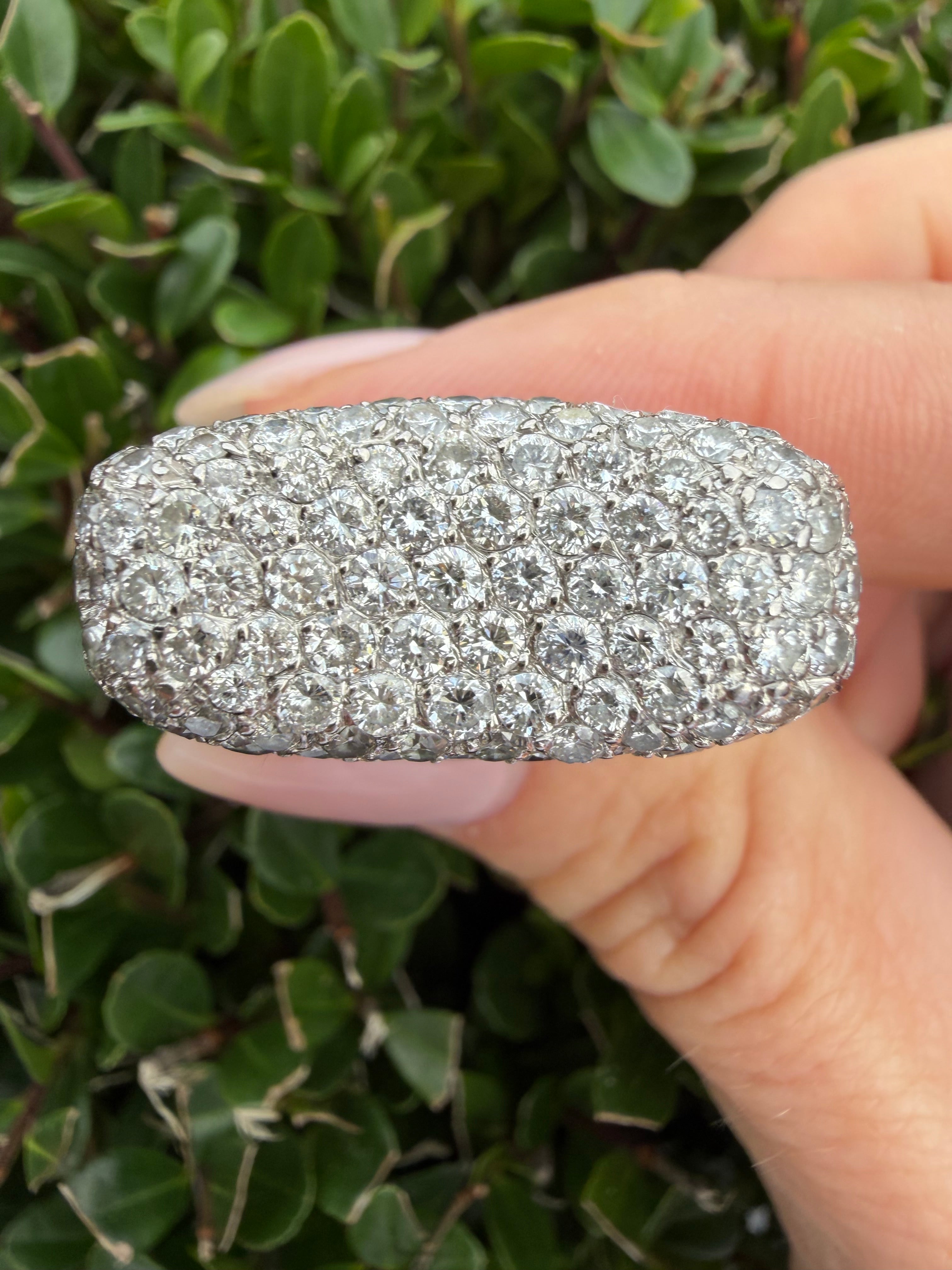 18k White Gold 5ct Natural Round Cut Diamond Cluster Ring certified