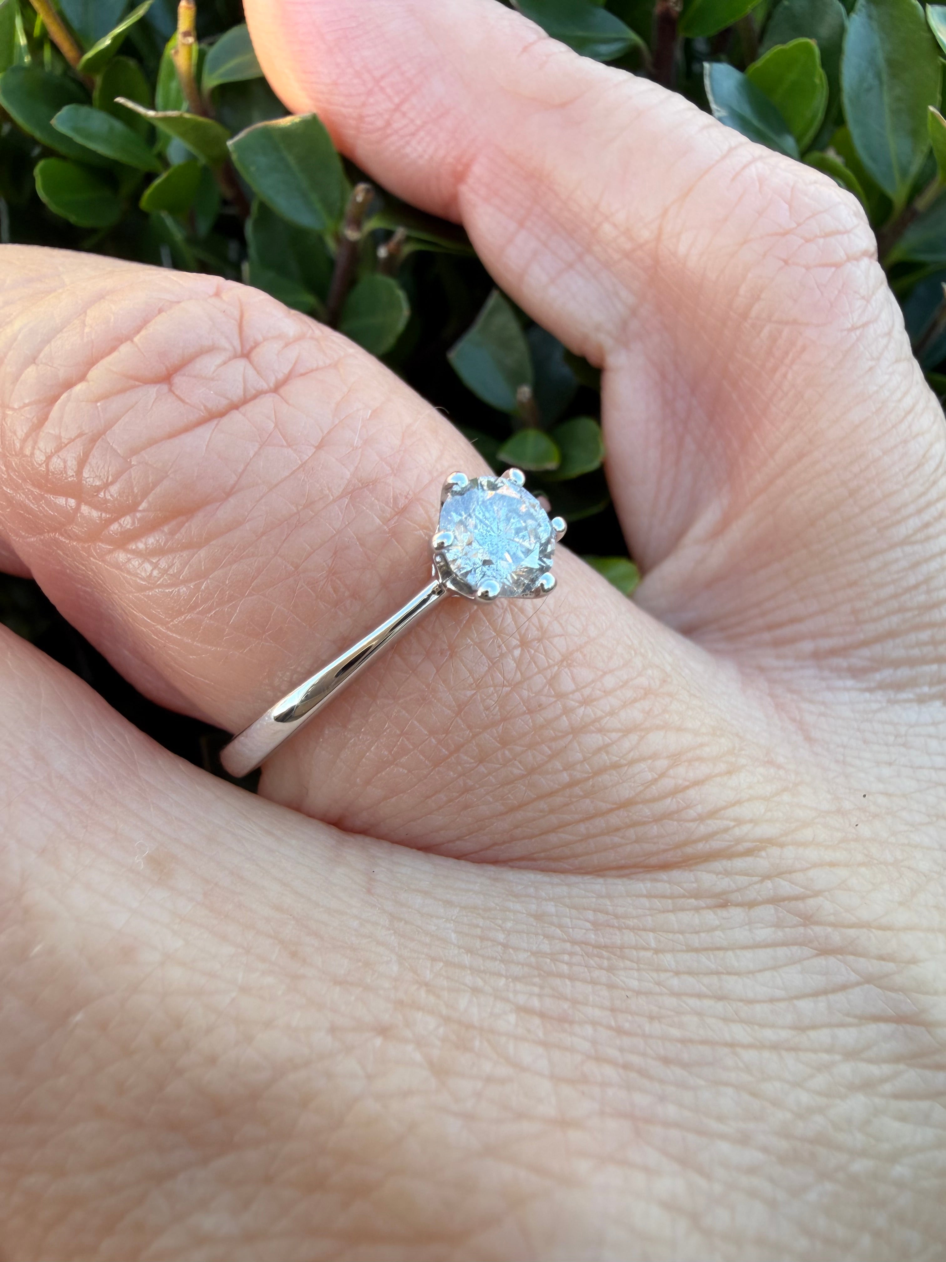 9k White Gold 0.40ct Natural Round Cut Diamond Solitaire Ring certified