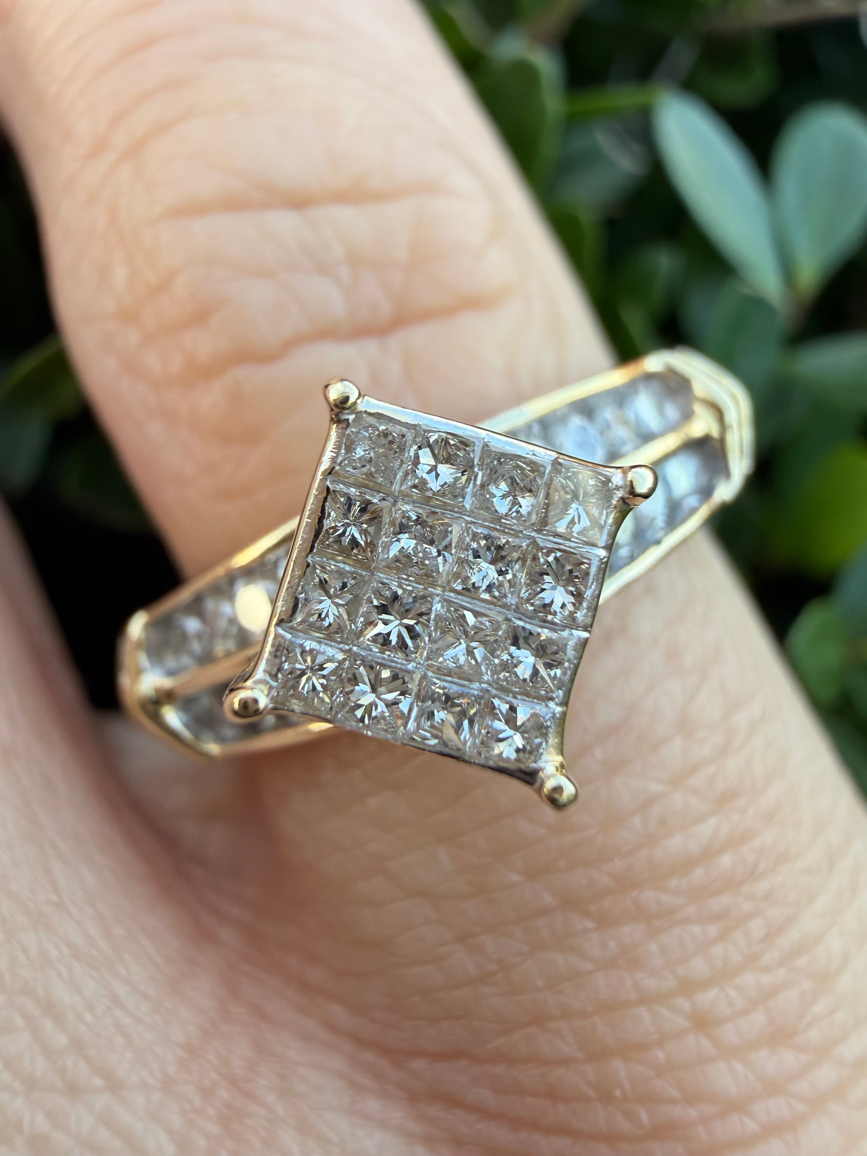 14k Yellow Gold 1.40Ct Natural Diamond Cluster Ring certified