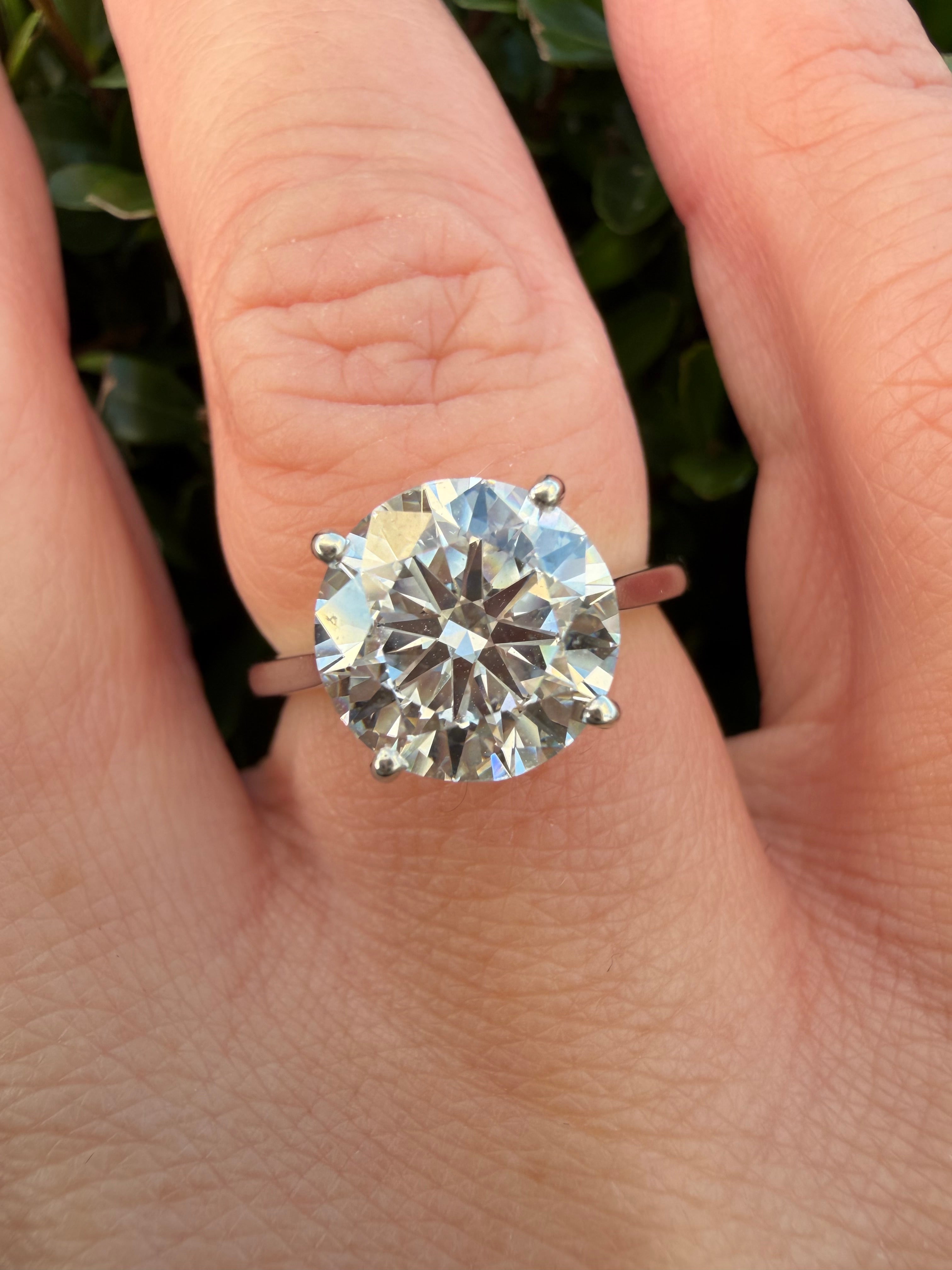 3.07ct round brilliant cut Lab Grown Diamond Solitaire Ring IGI Certified set in platinum