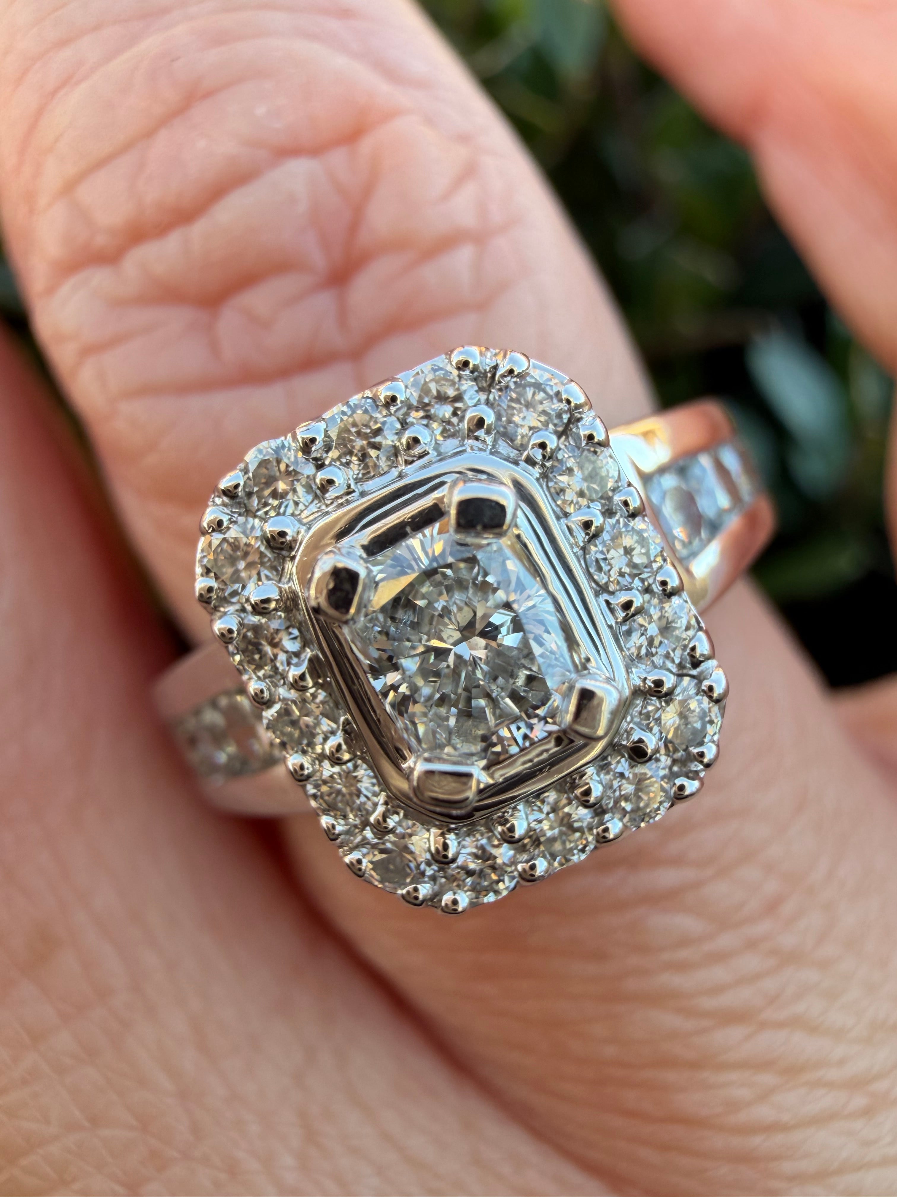 Platinum 1.09Ct Natural Diamond Halo Ring certified