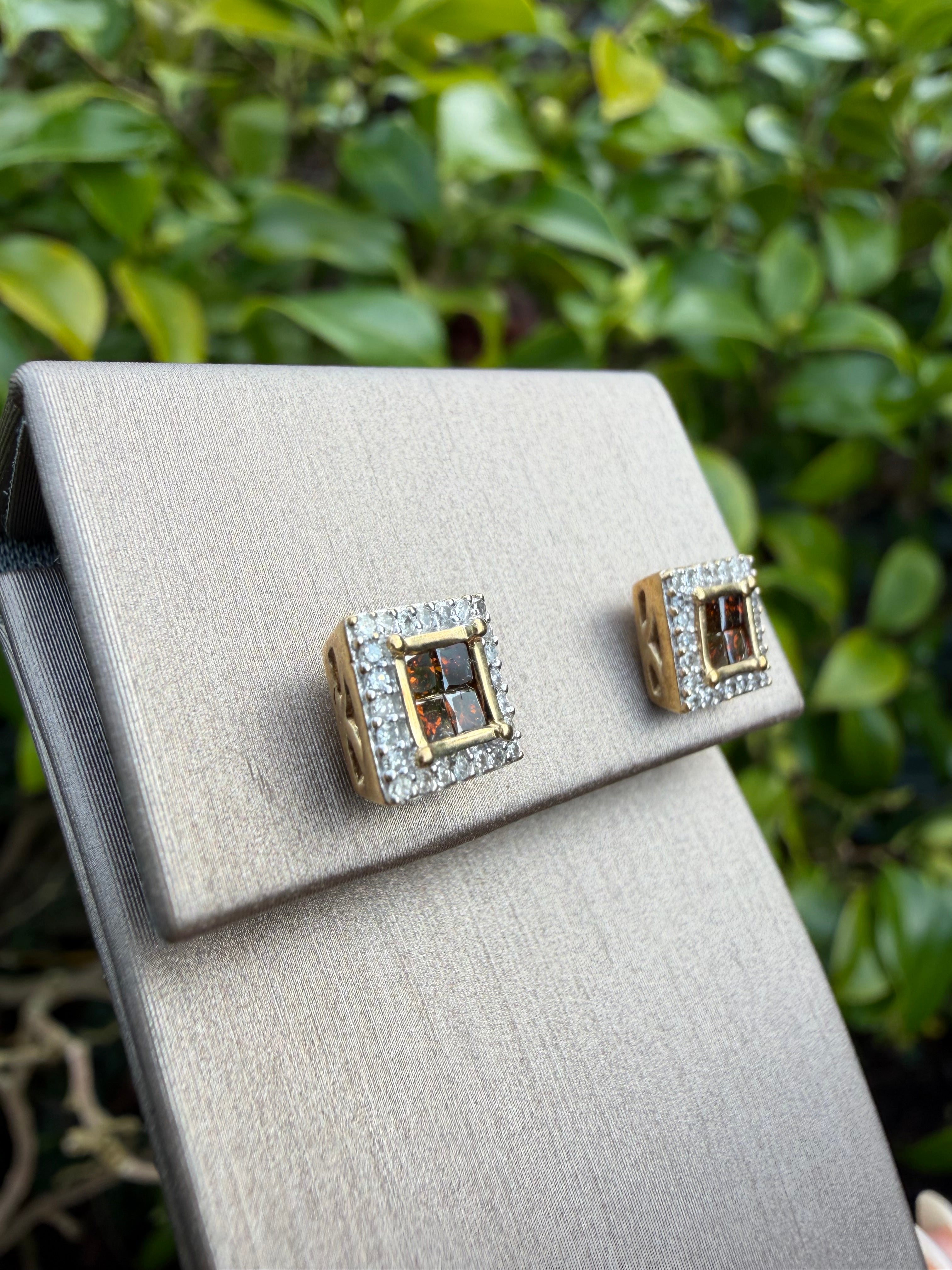 9k yellow Gold 0.64ct Natural Diamond cluster Earrings certified