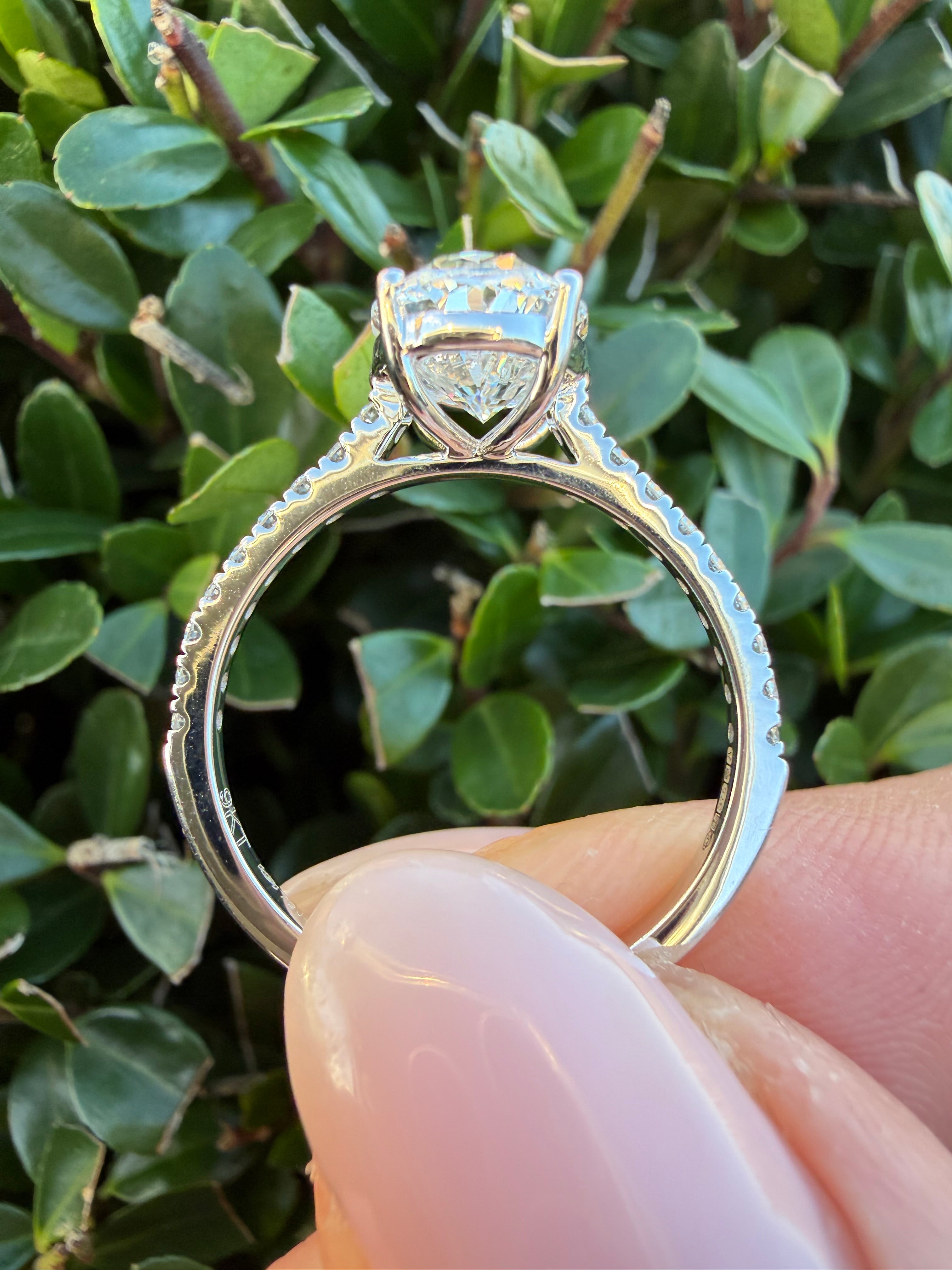 2.38ct Oval Cut Lab grown Diamond Ring IGI certified 9k White Gold