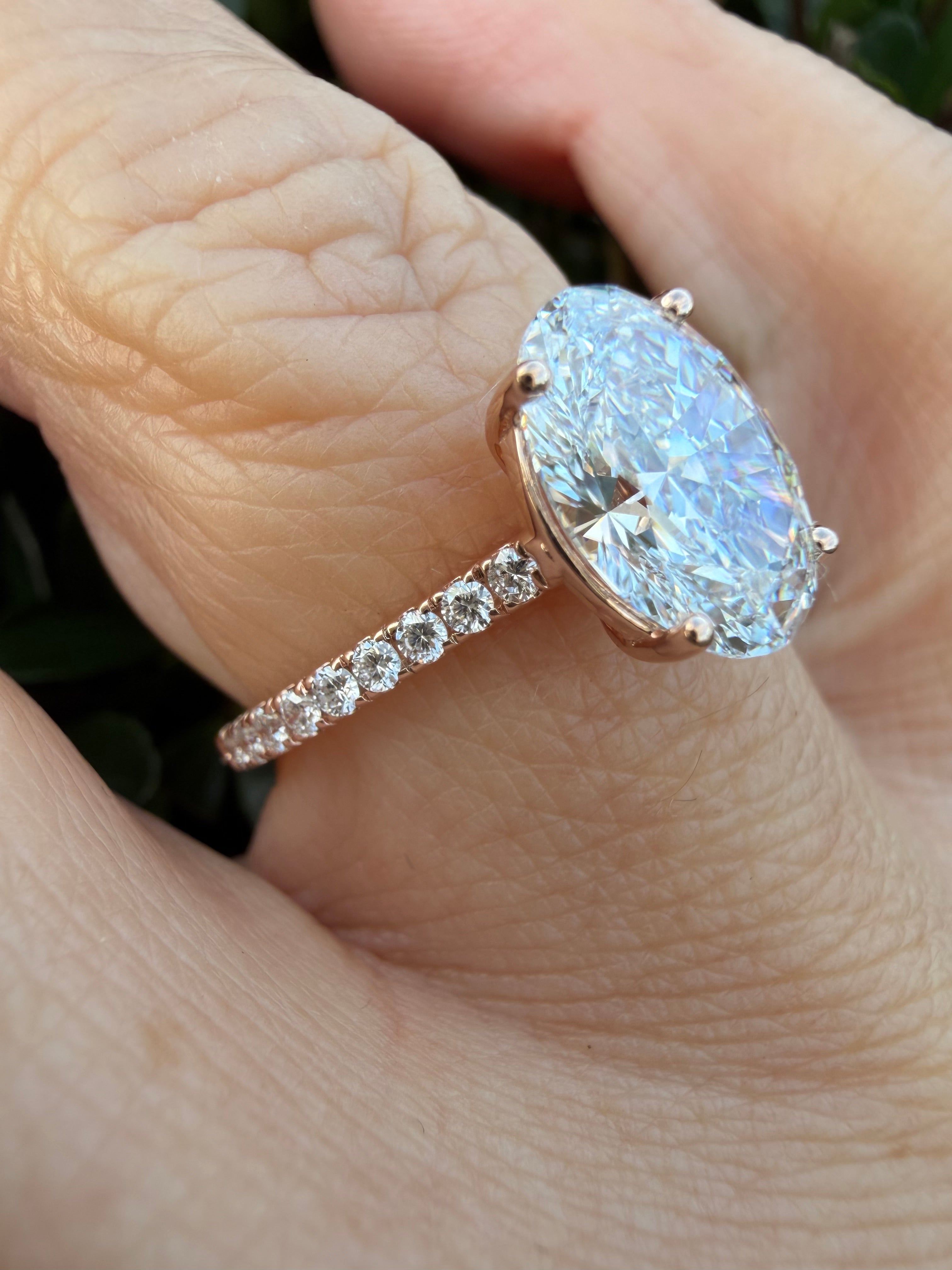 2.24ct Oval Cut Lab grown Diamond Ring IGI certified 9k Rose Gold