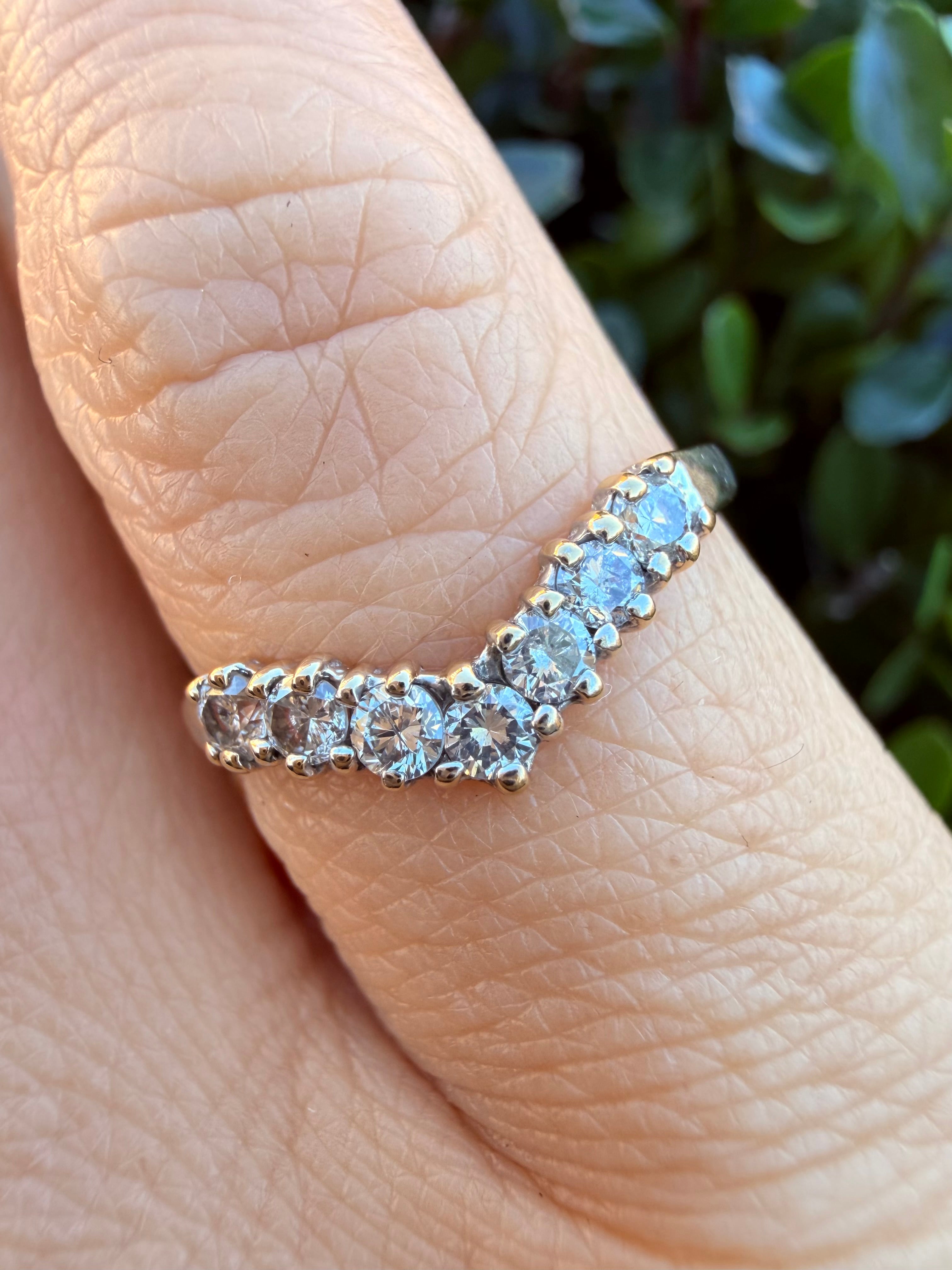 9k Yellow Gold 0.25ct Natural Diamond Half Eternity Ring certified