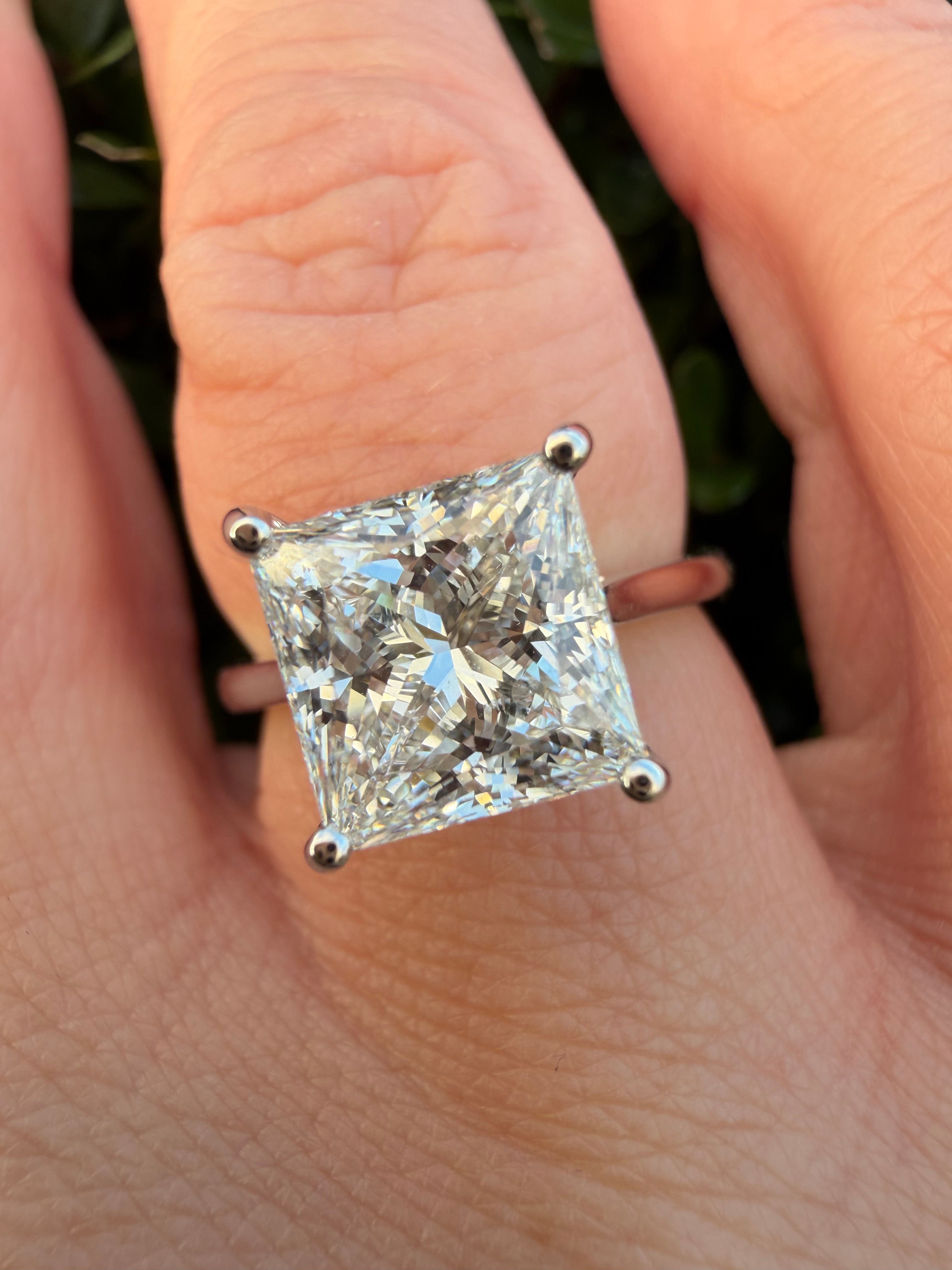 3.05ct princess cut Lab Grown Diamond Solitaire Ring IGI Certified set in platinum