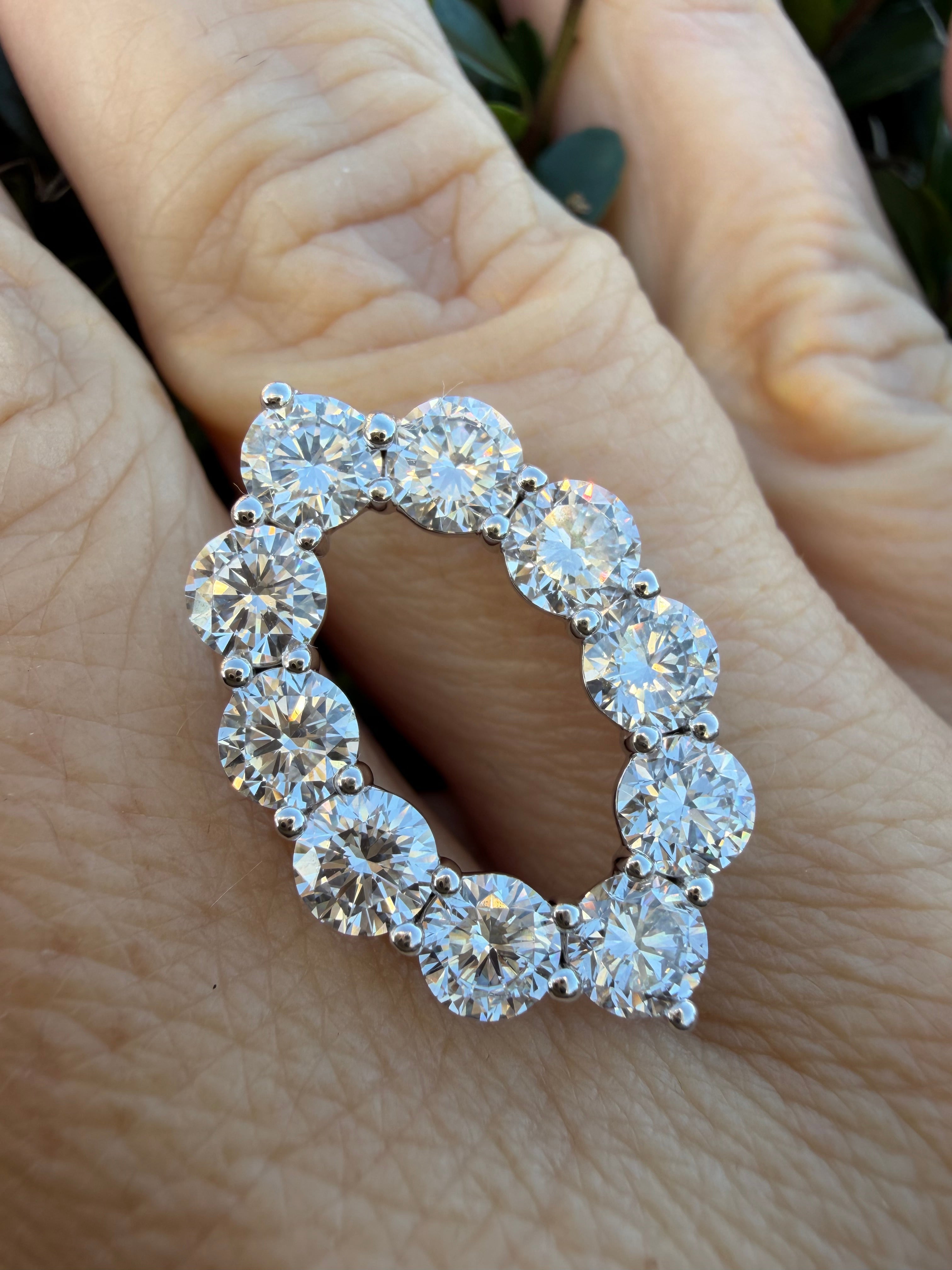 3.29ct round cut lab grown diamond oval Pendant 9k White Gold IGI certified