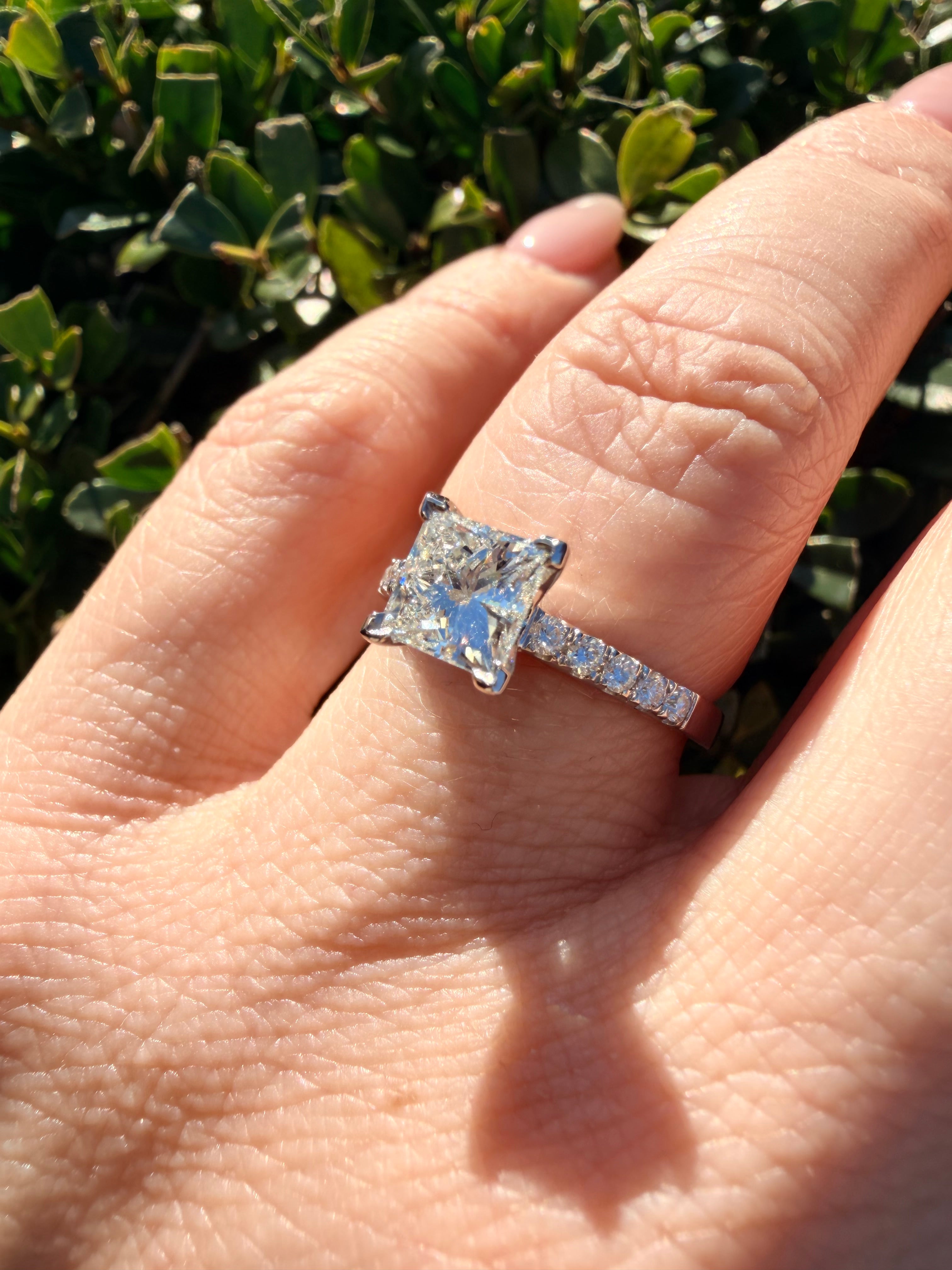 Platinum 1.34ct Natural Princess Cut Natural Diamond Ring Certified
