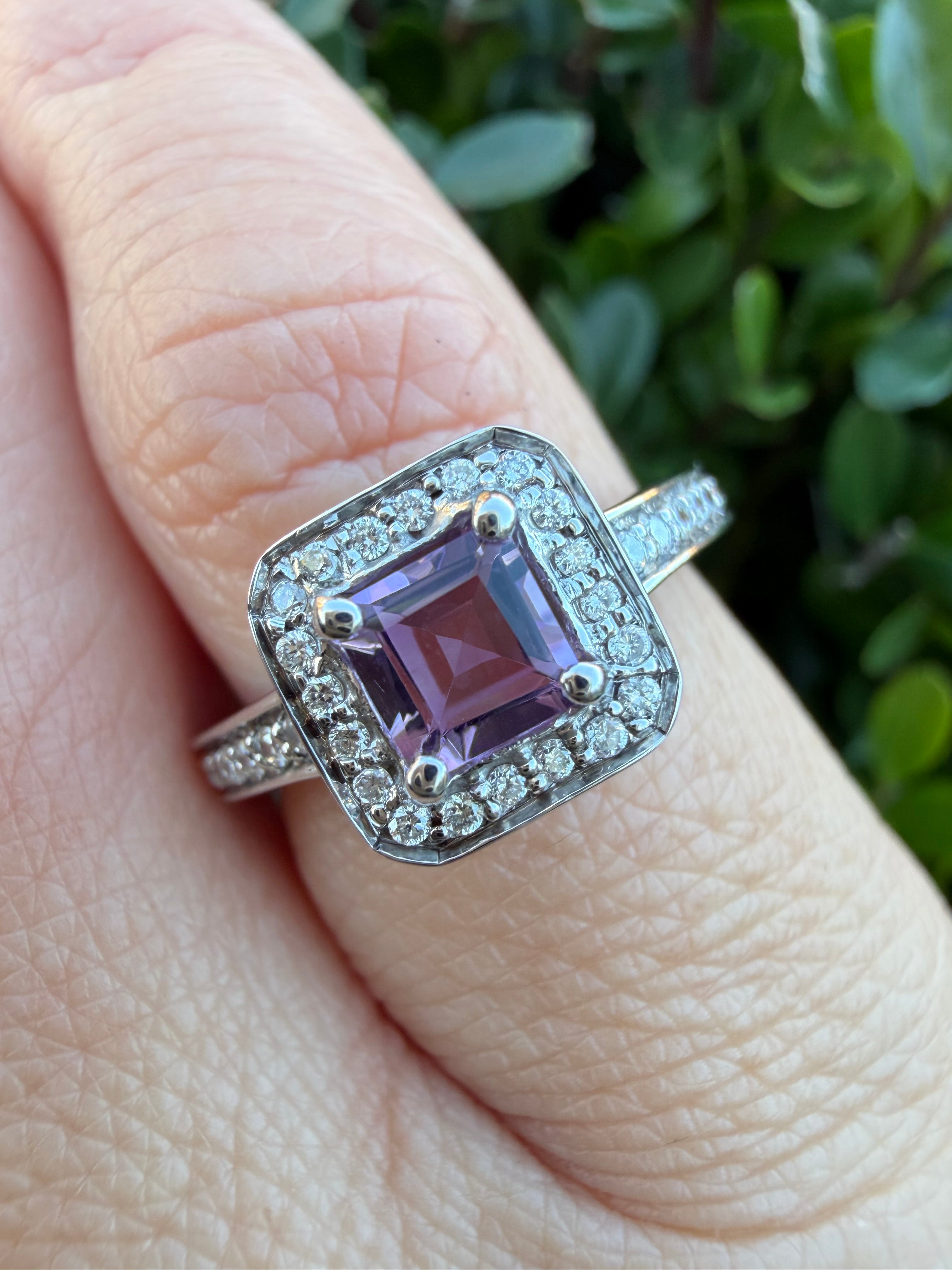 18k Gold Natural Diamond And Amethyst Ring Wgi Certified