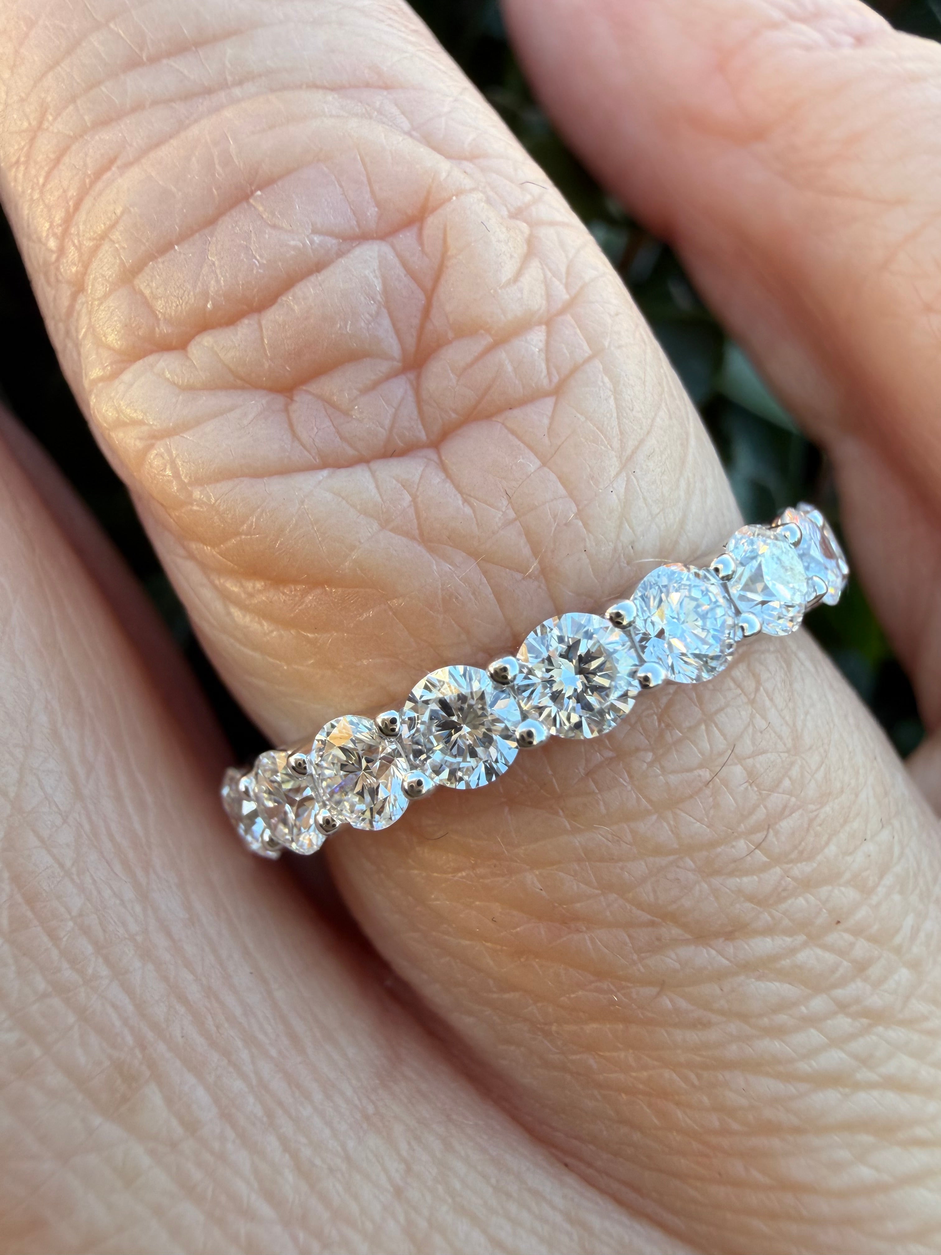 2.44ct round brilliant cut lab grown Diamond Full Eternity Ring 9k White Gold IGI certified