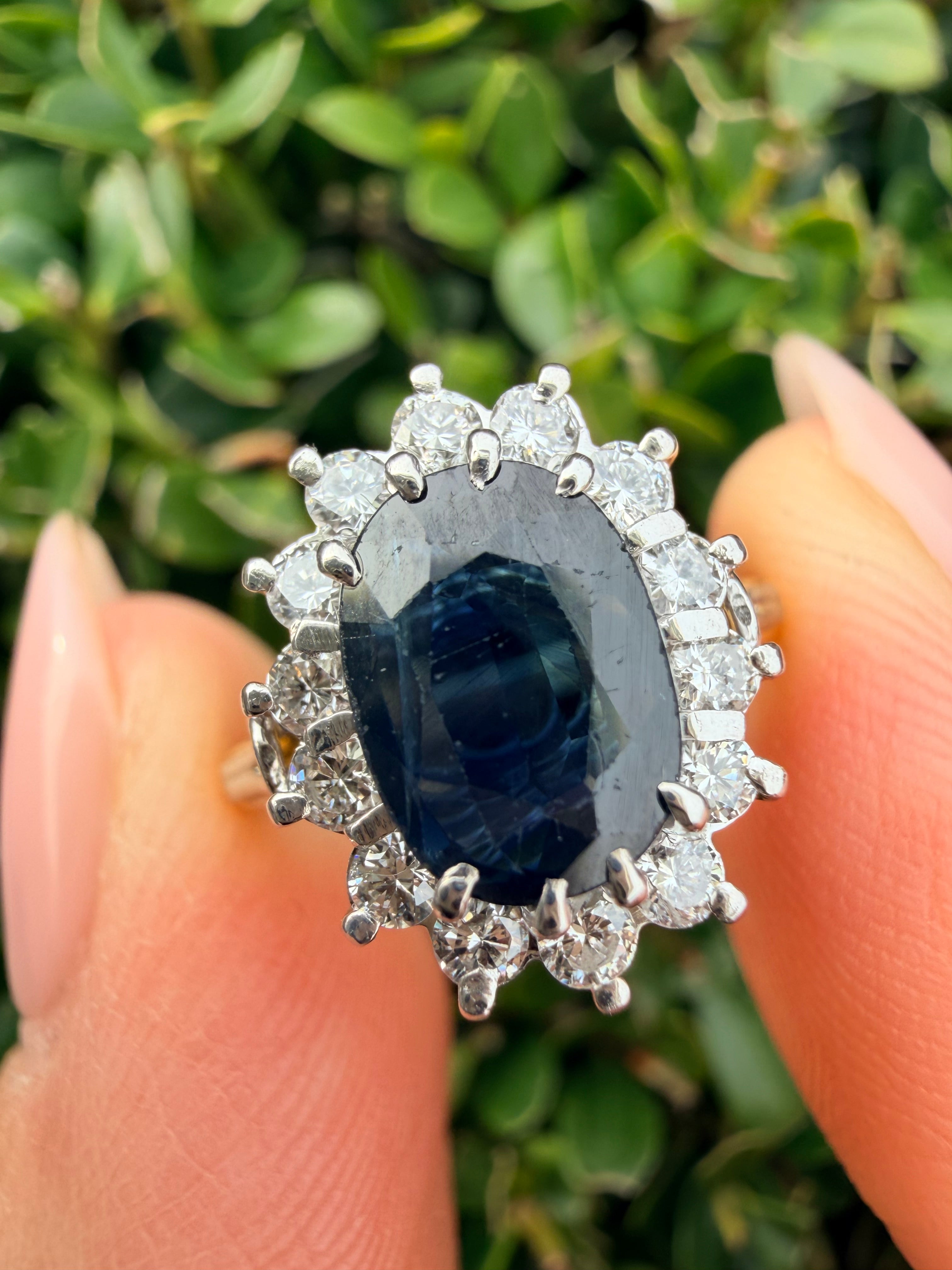 18k Gold Natural Sapphire And Natural Diamond Ring Certified