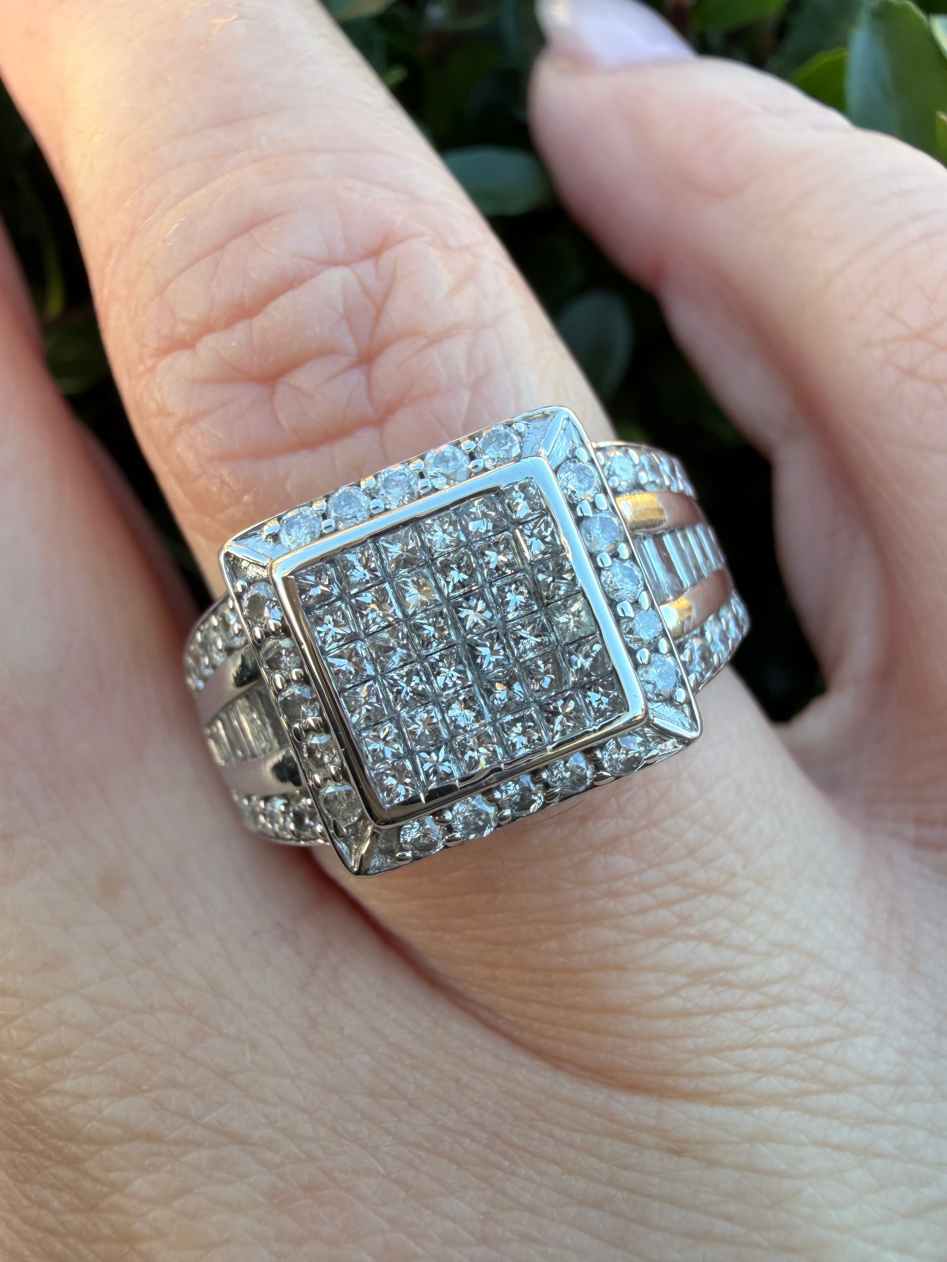 14k White Gold 1.68ct Natural Diamond Cluster Ring certified