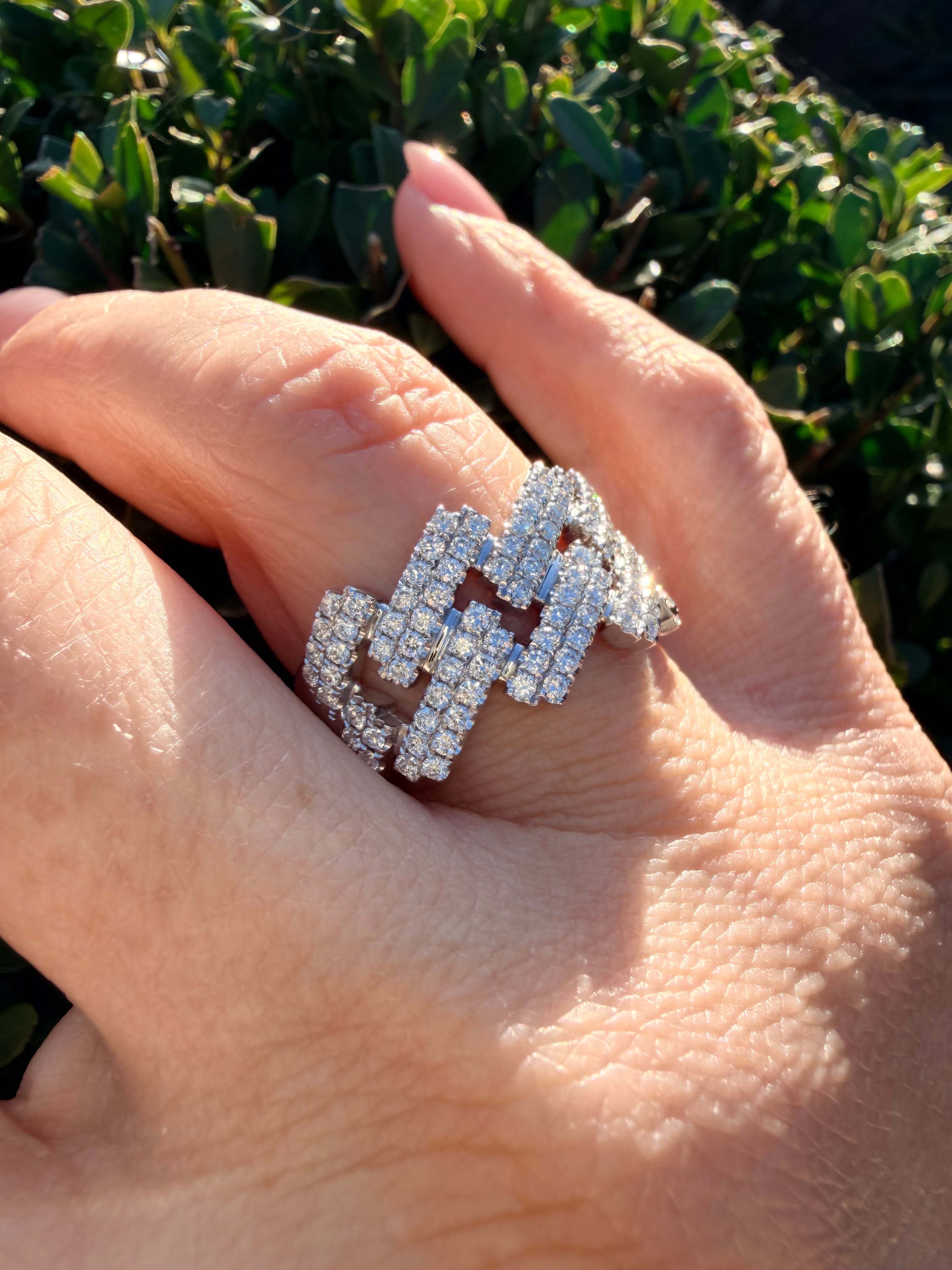 9k Gold 1.23ct Natural Diamond Cuban Style Ring Certified