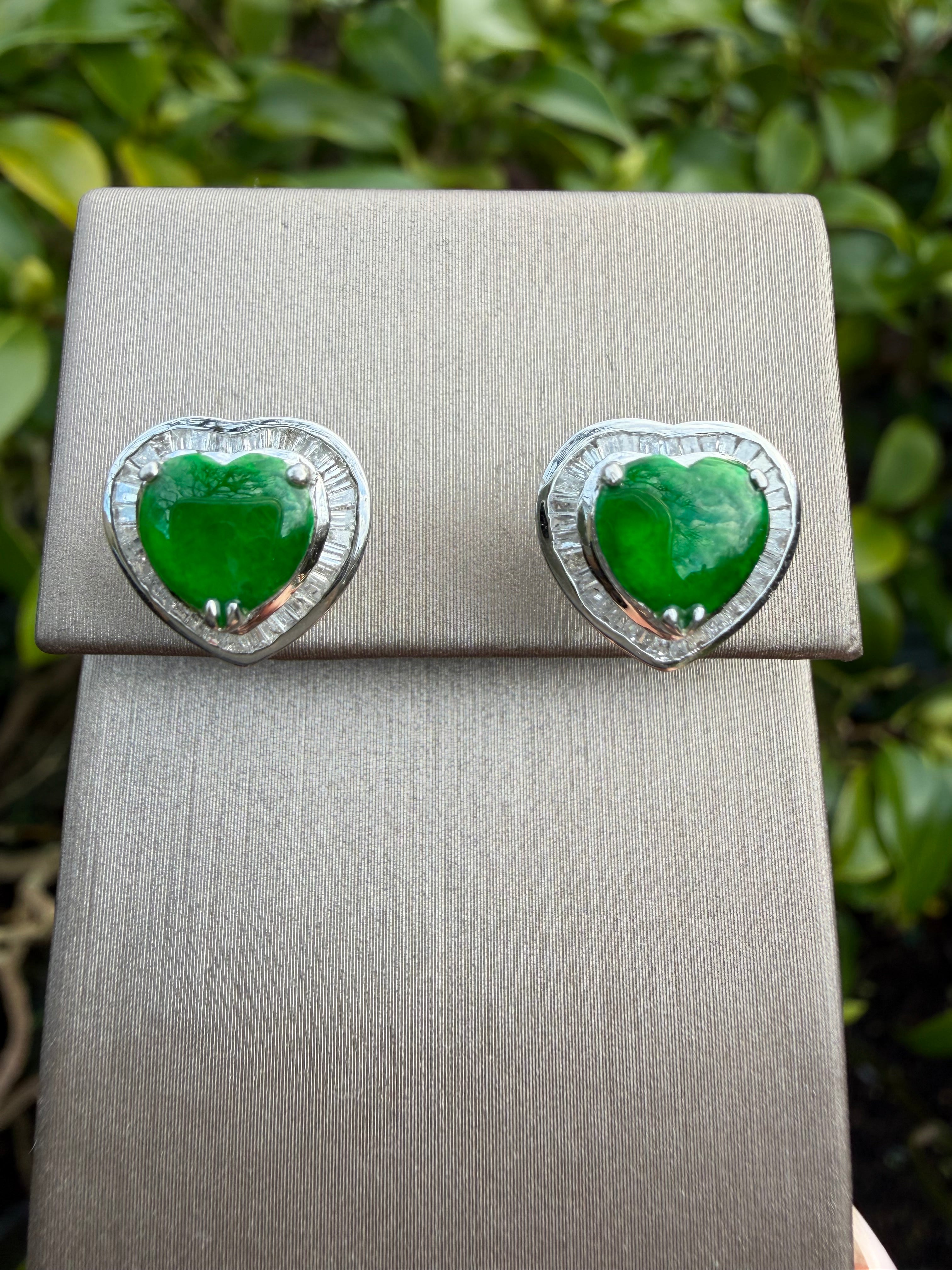 18k White Gold Natural Jade And Natural Baguette Cut Diamond Earrings certified