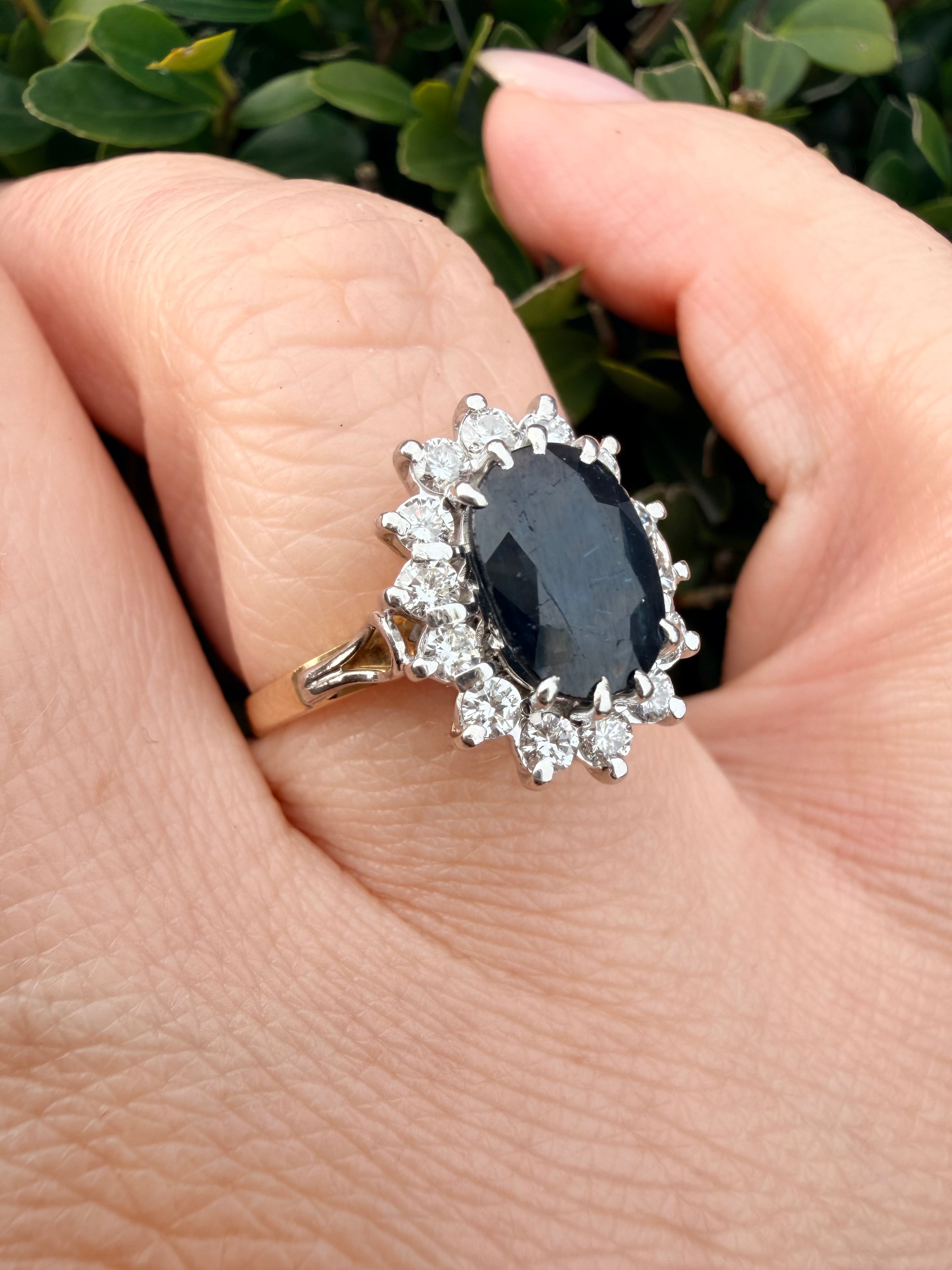 18k Gold Natural Sapphire And Natural Diamond Ring Certified