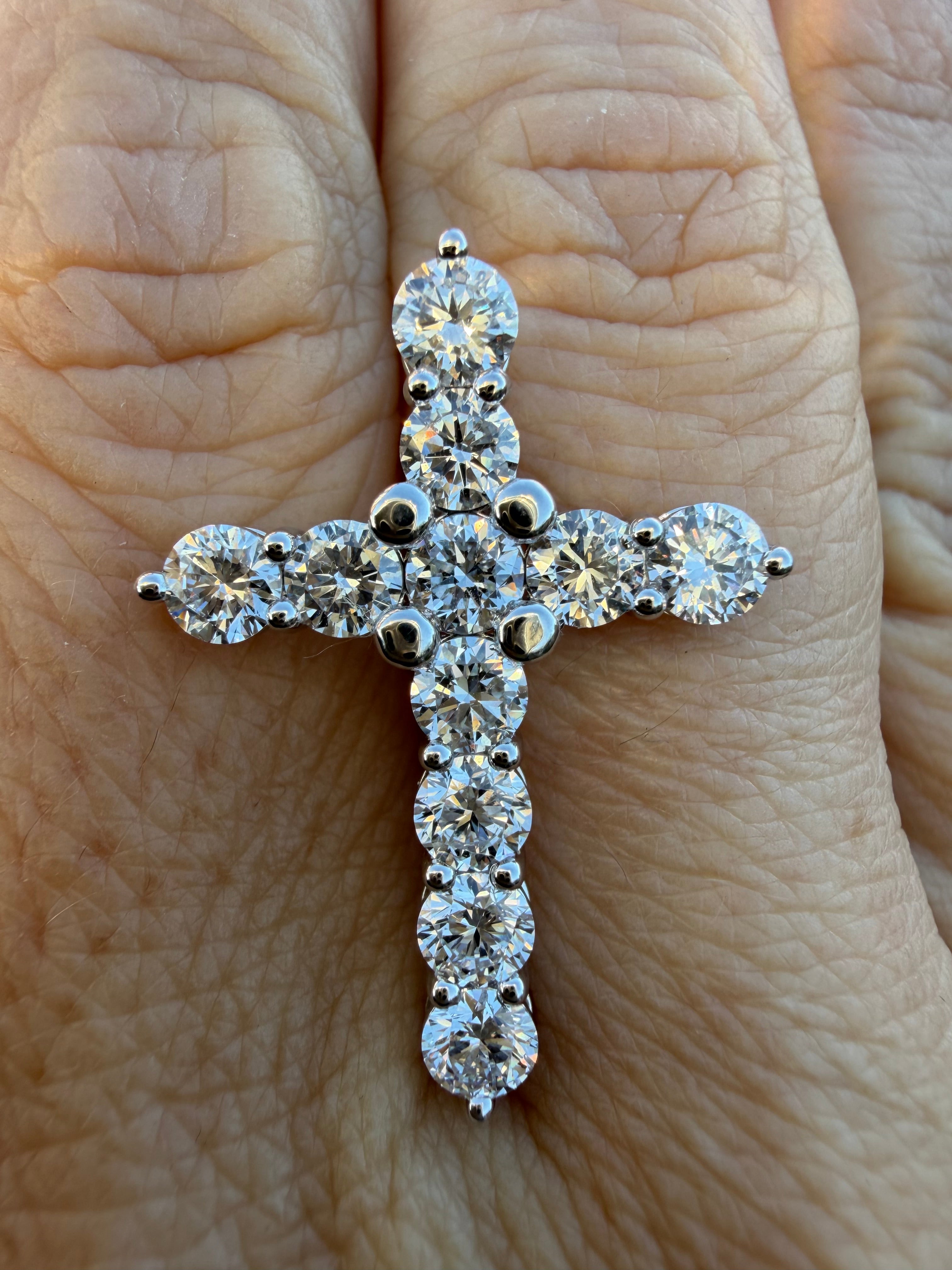 2.36ct round cut lab grown diamond Cross Pendant 9k White Gold IGI certified