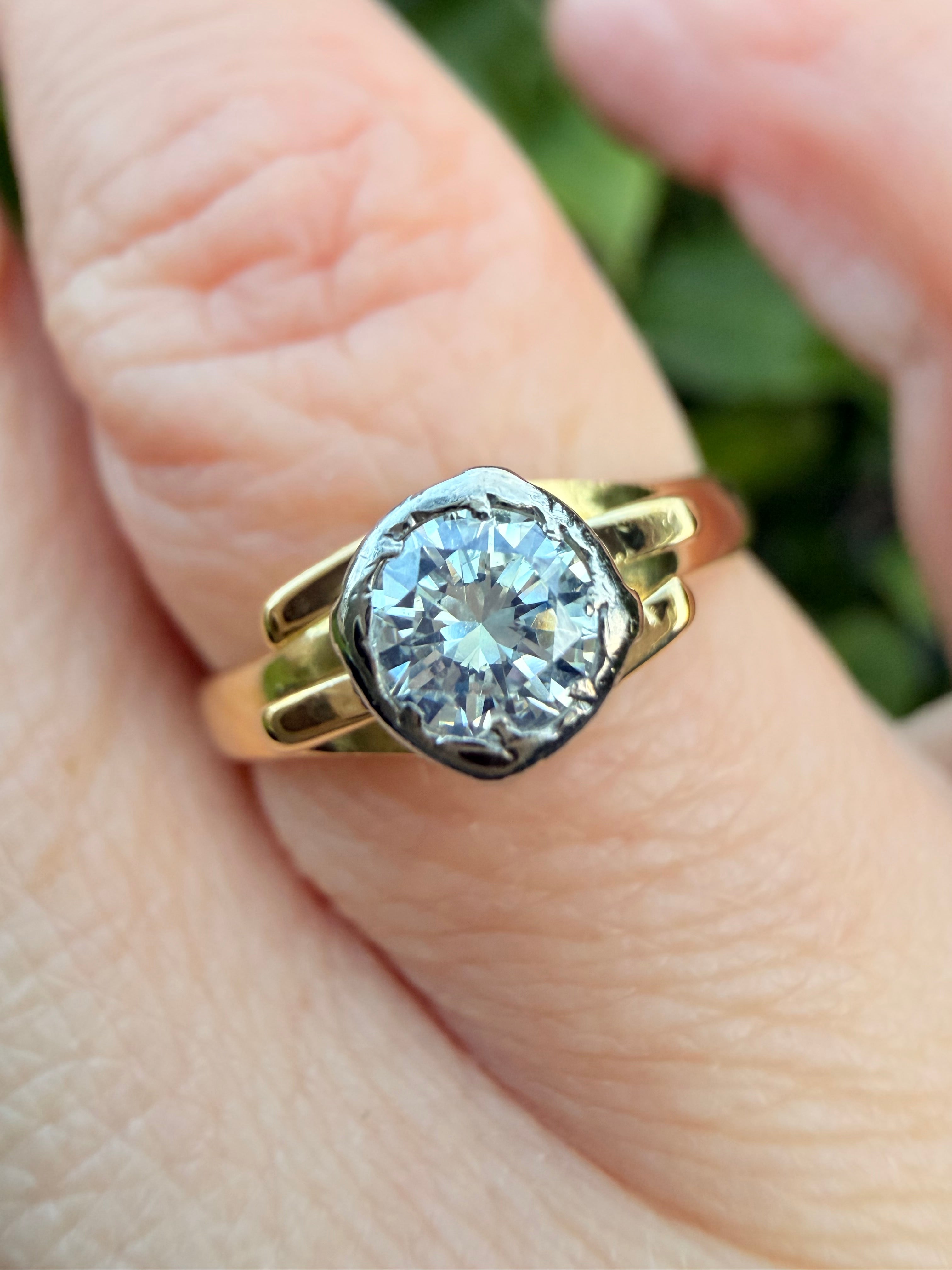 18k Yellow Gold 0.25ct Natural Round Cut Diamond Solitaire Ring certified