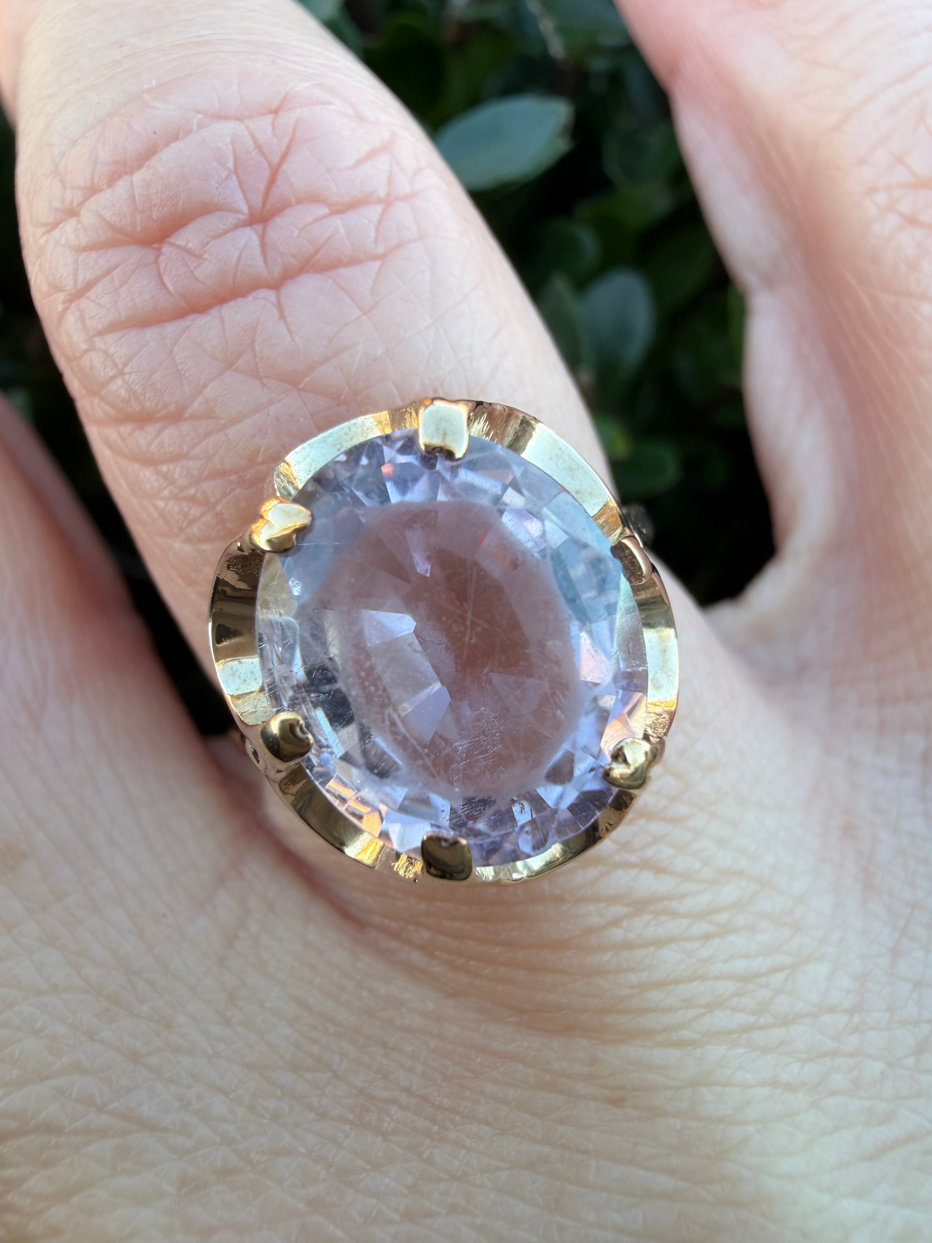 9k Yellow Gold 4.50ct Oval Rose Quartz Solitaire Ring certified